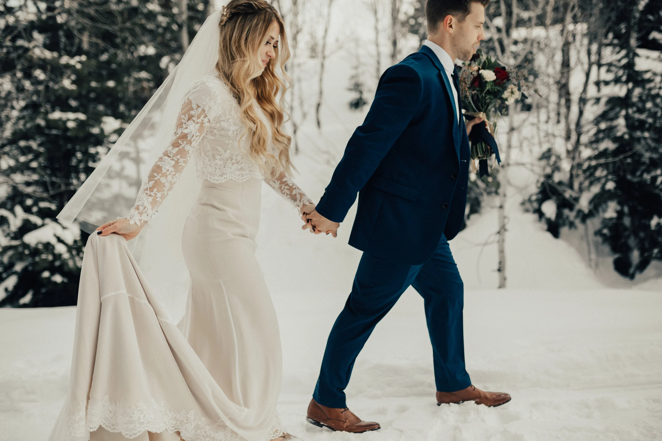 winter bridal first look session
