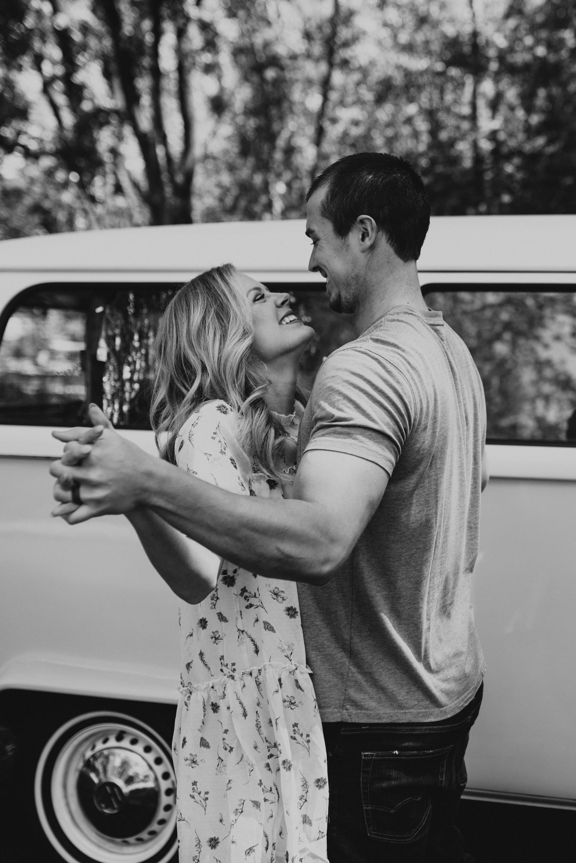 VW bus engagement session