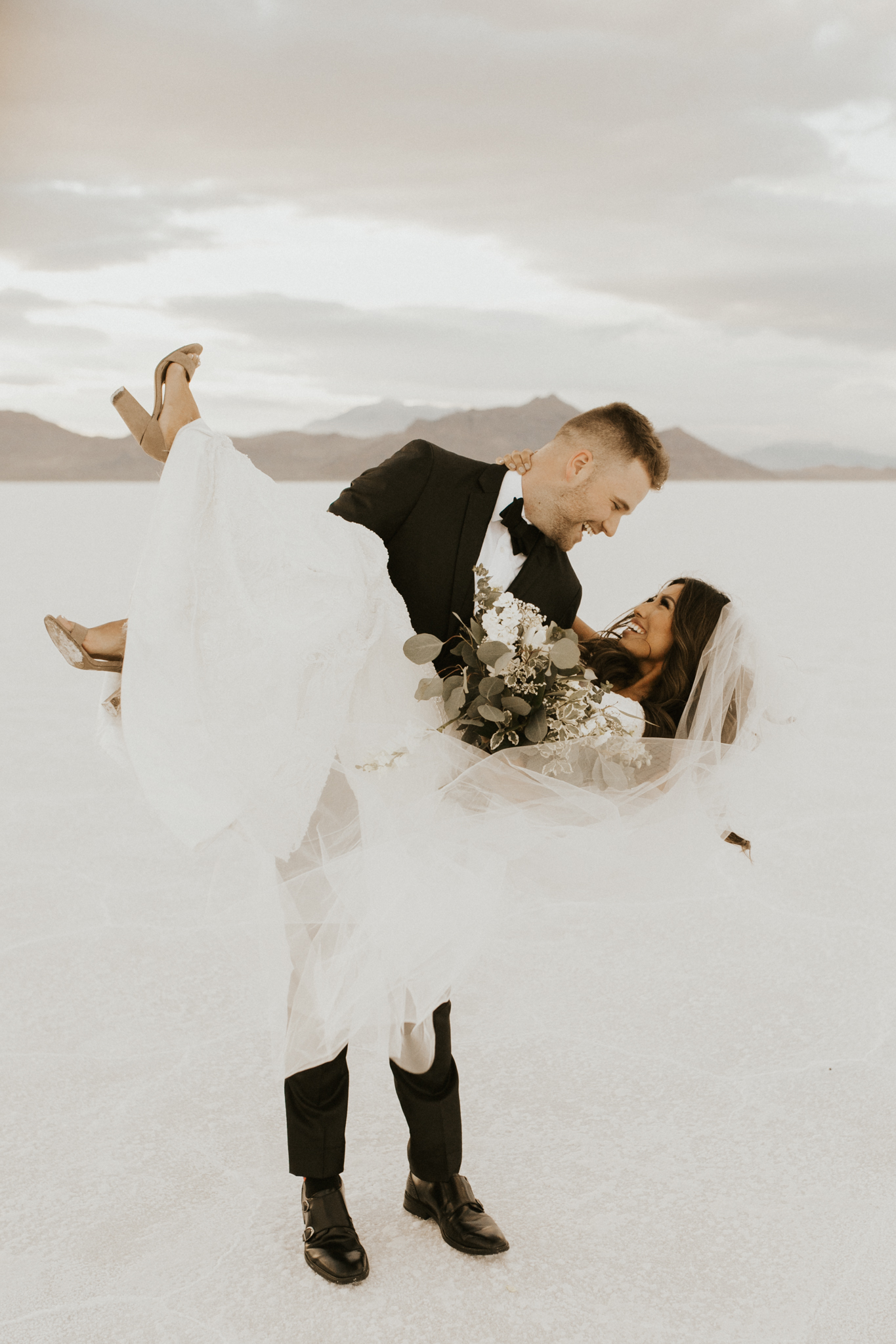 bonneville salt flats bridal session