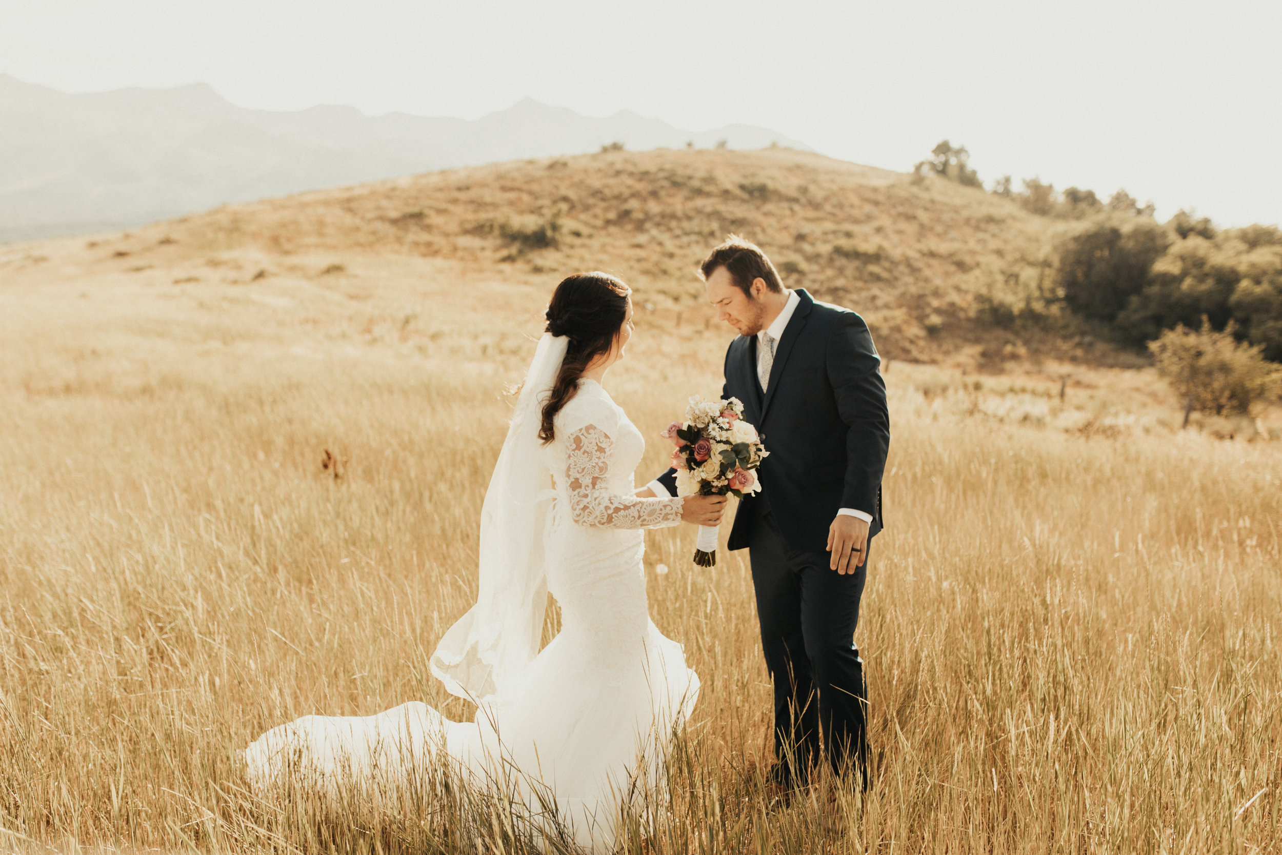 summer mountain bridal photos