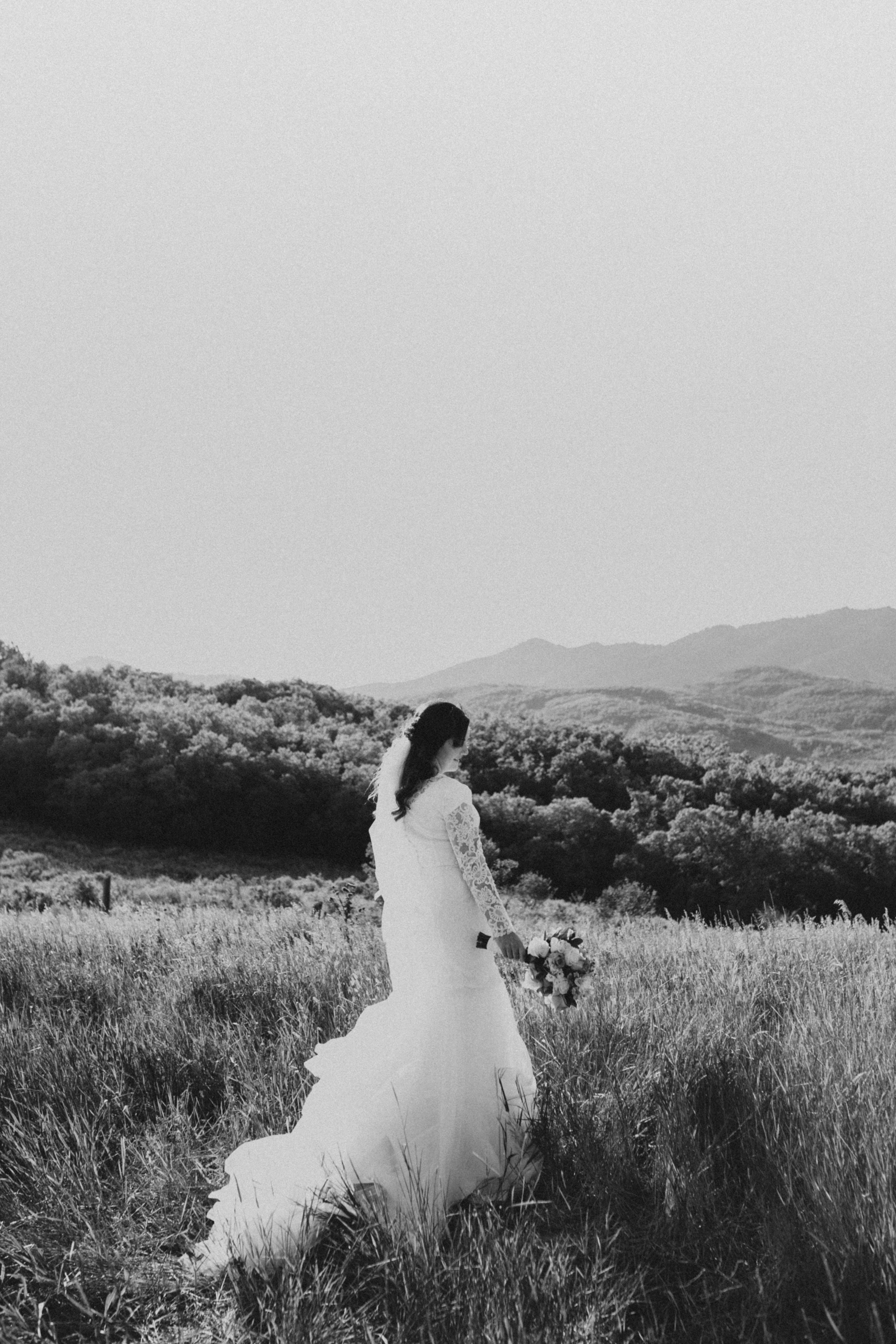 summer mountain bridal photos