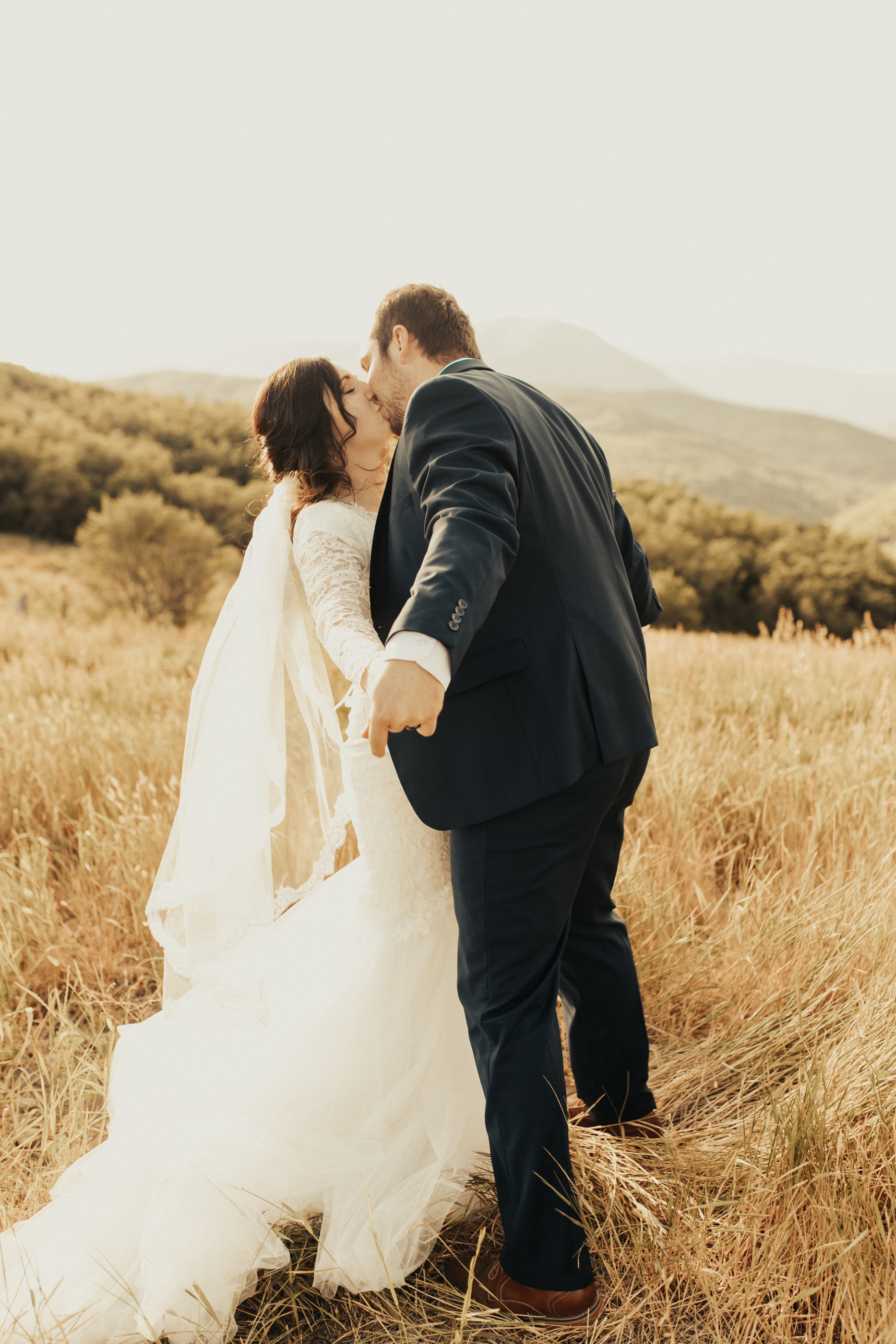 summer mountain bridal photos
