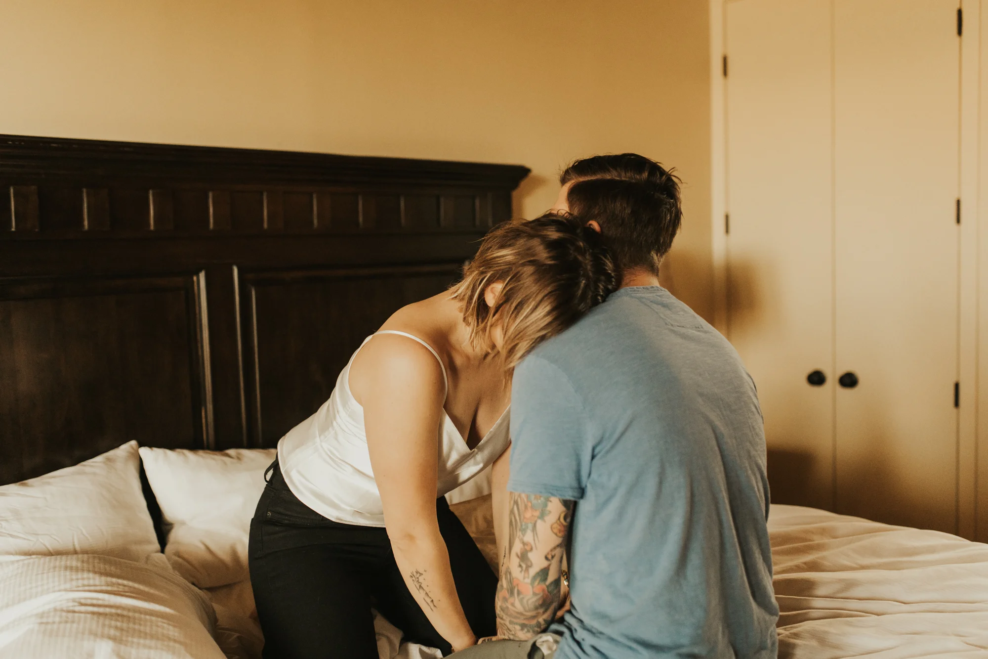 capitol reef national park engagement photoshoot