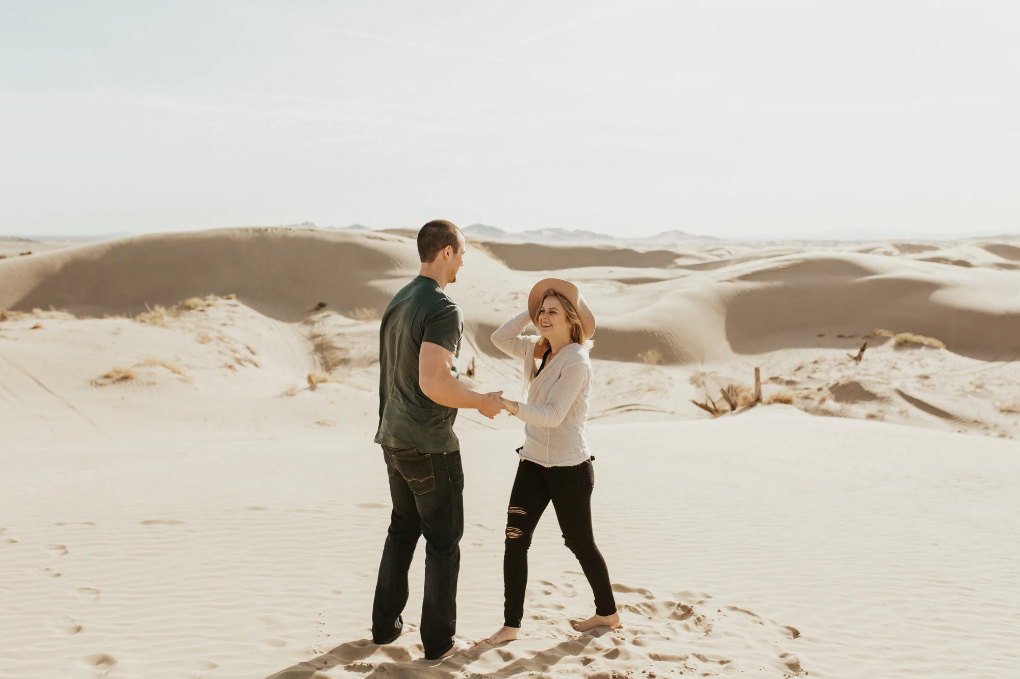 sand dune engagement photoshoot