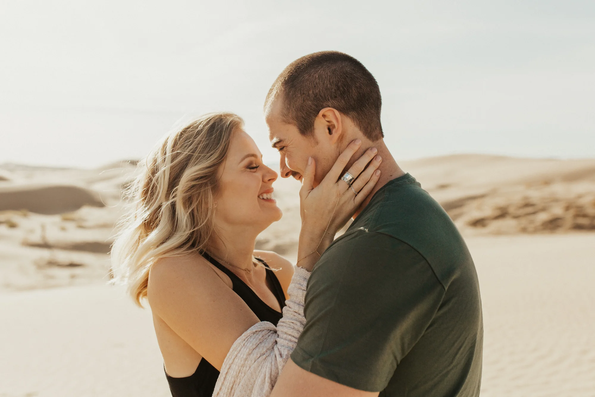 sand dune engagement photoshoot