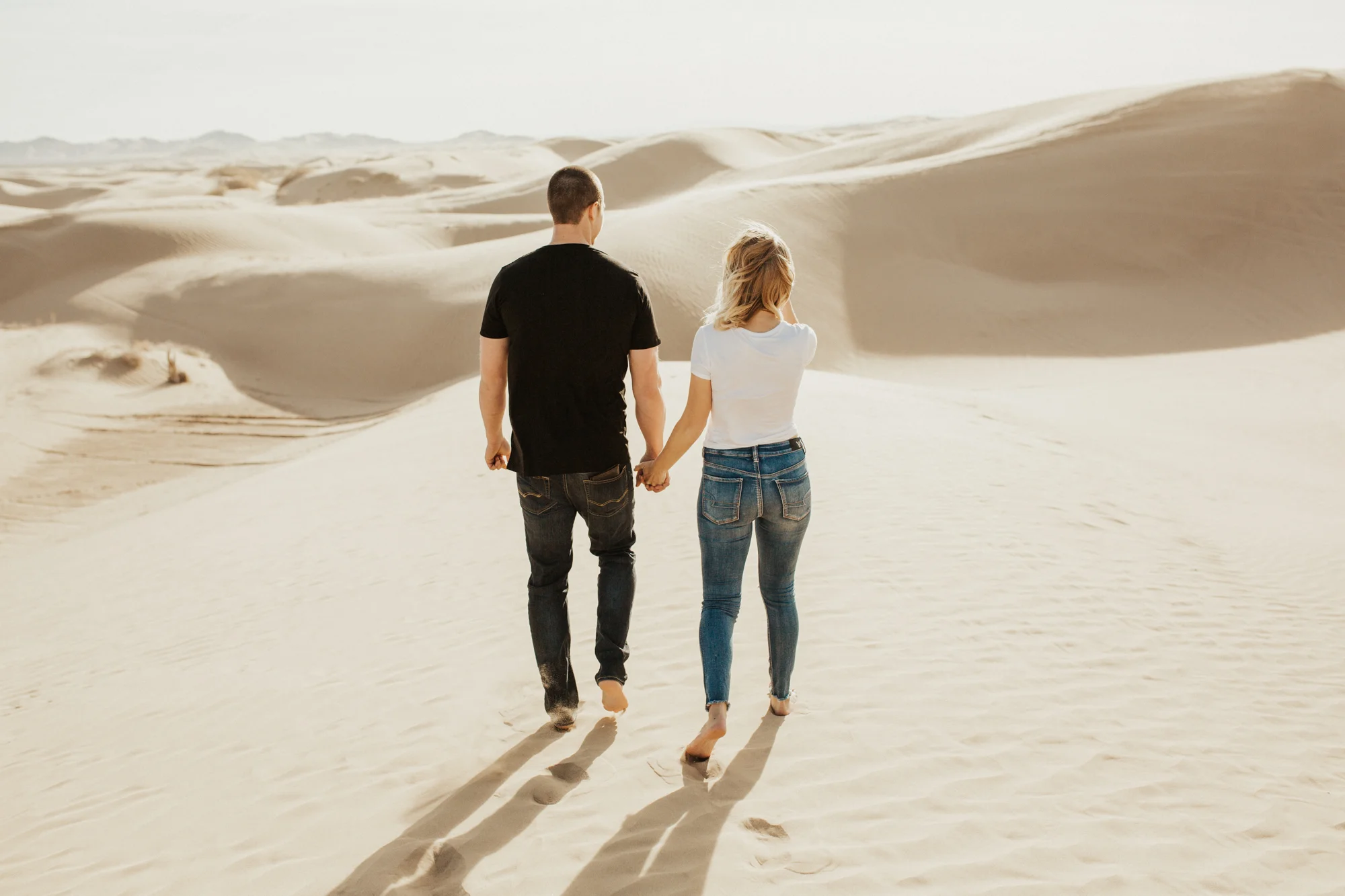 sand dune engagement photoshoot
