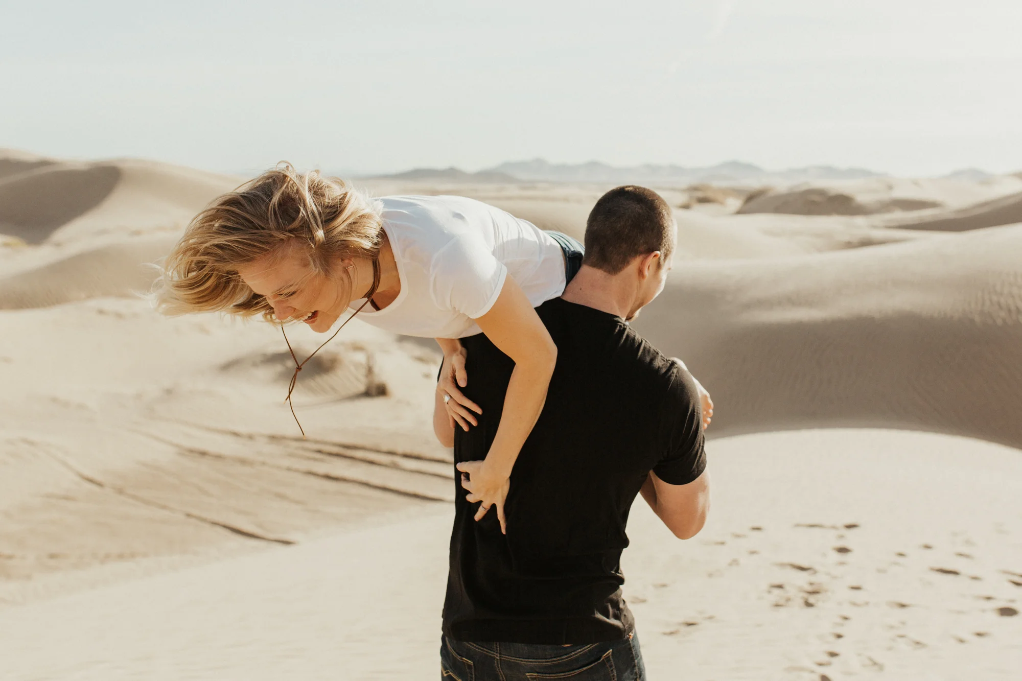 sand dune engagement photoshoot