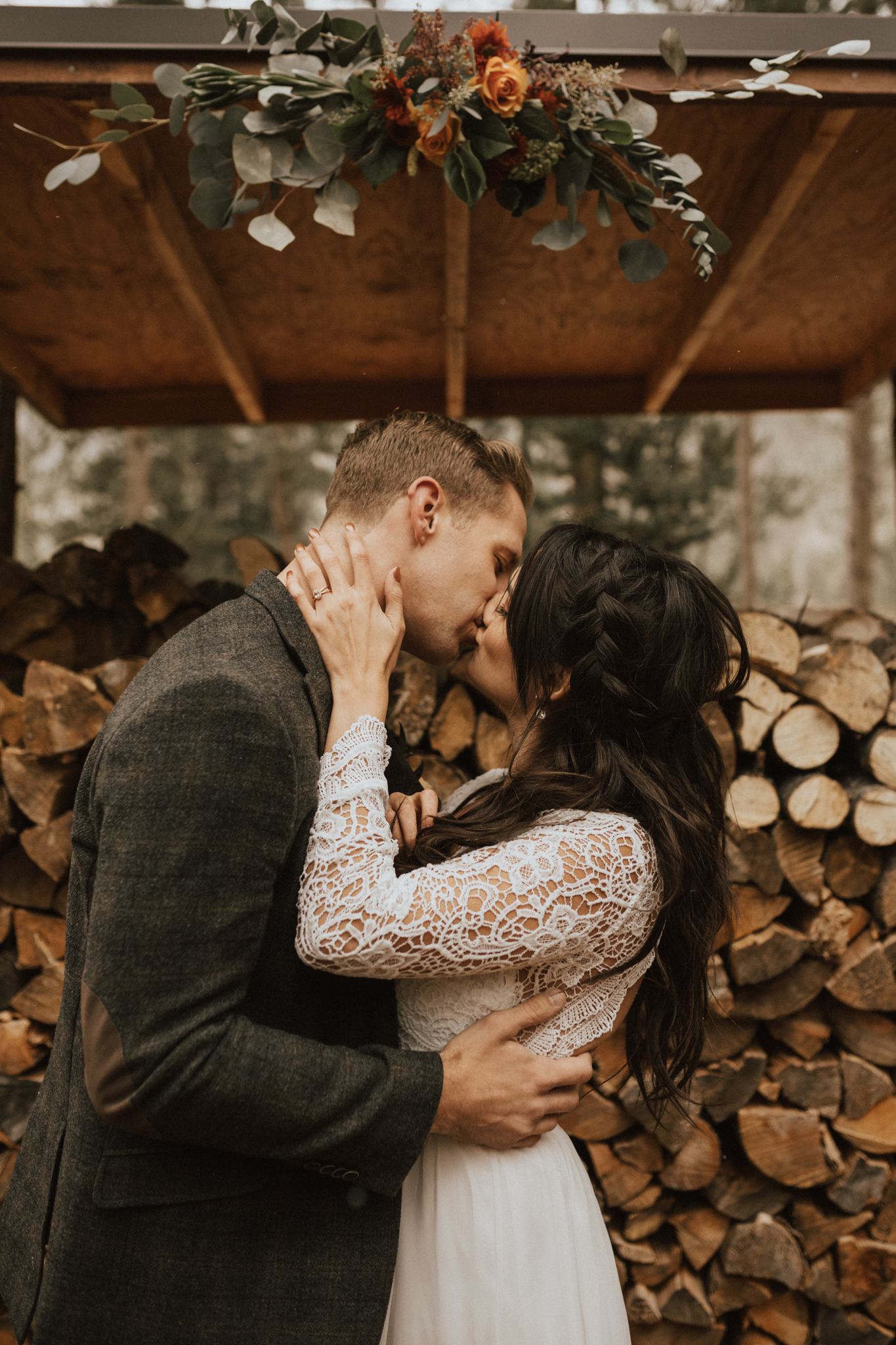 fall mountain cabin elopement wedding