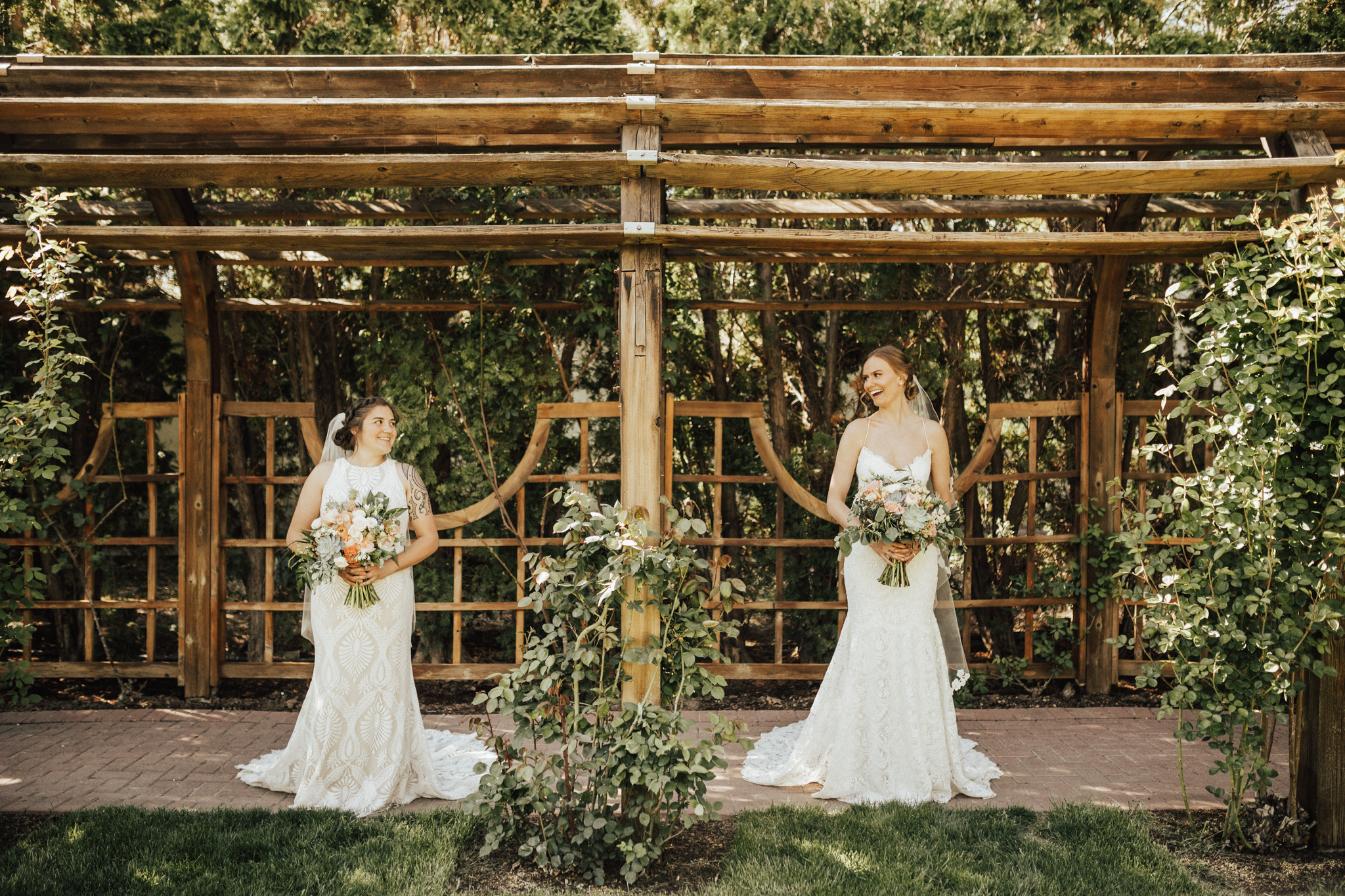 kalli and Amanda same sex hawaii wedding
