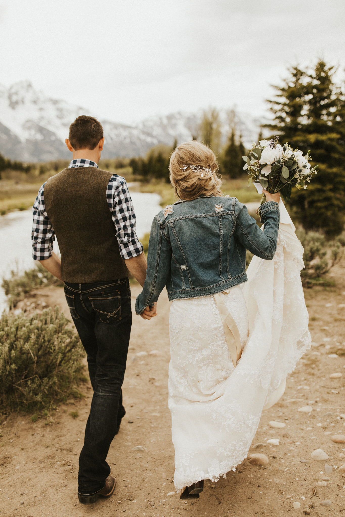 Jackson Wyoming Elopement at Schwabachers Landing