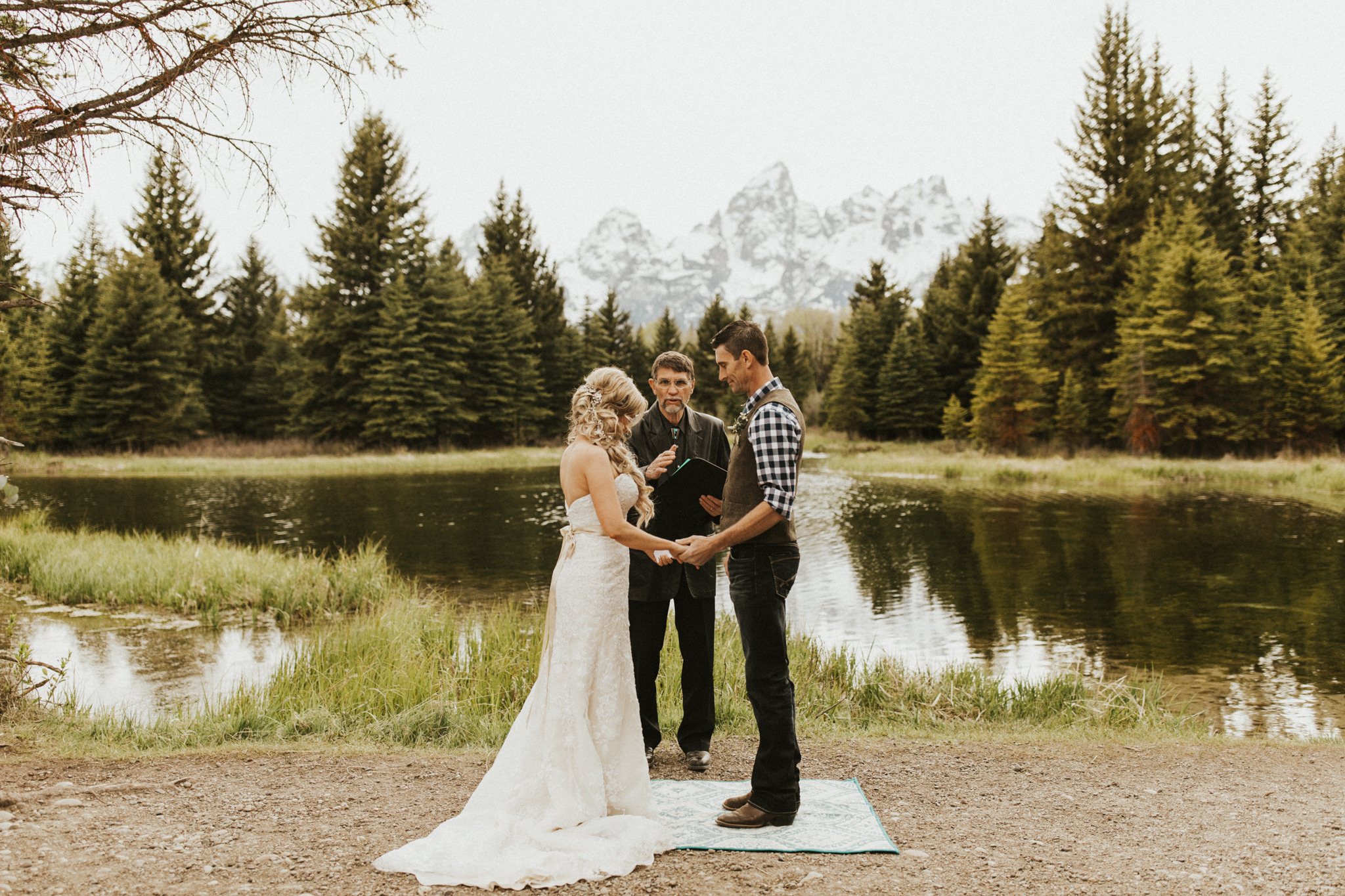 Jackson Wyoming Elopement at Schwabachers Landing