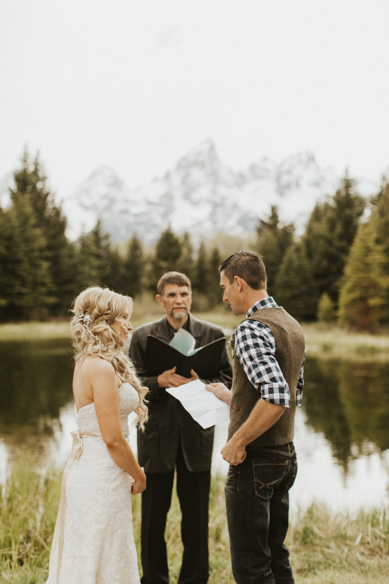 Jackson Wyoming Elopement at Schwabachers Landing