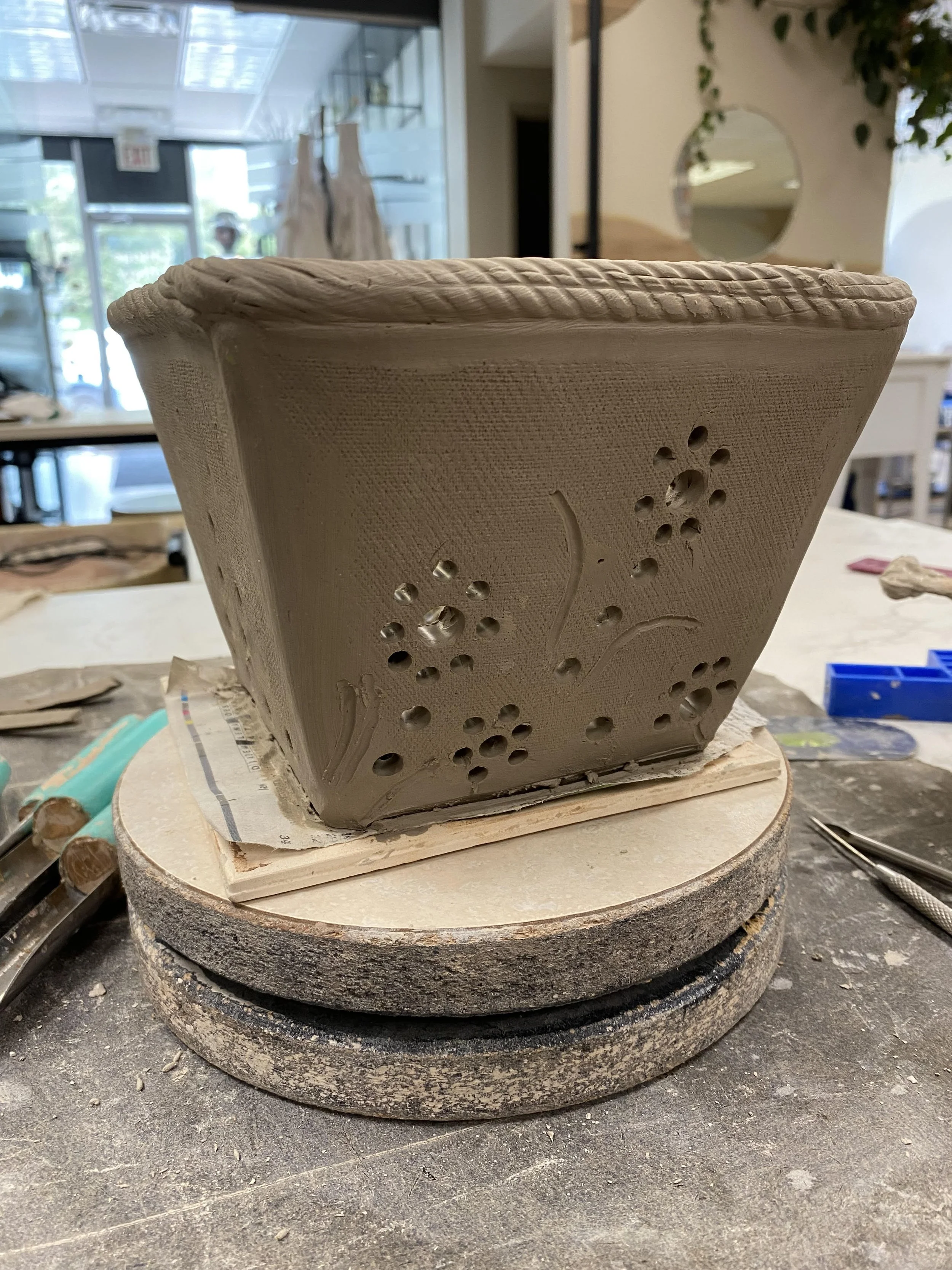 From Rinsing to Serving: Handbuilt Berry Bowl Workshop