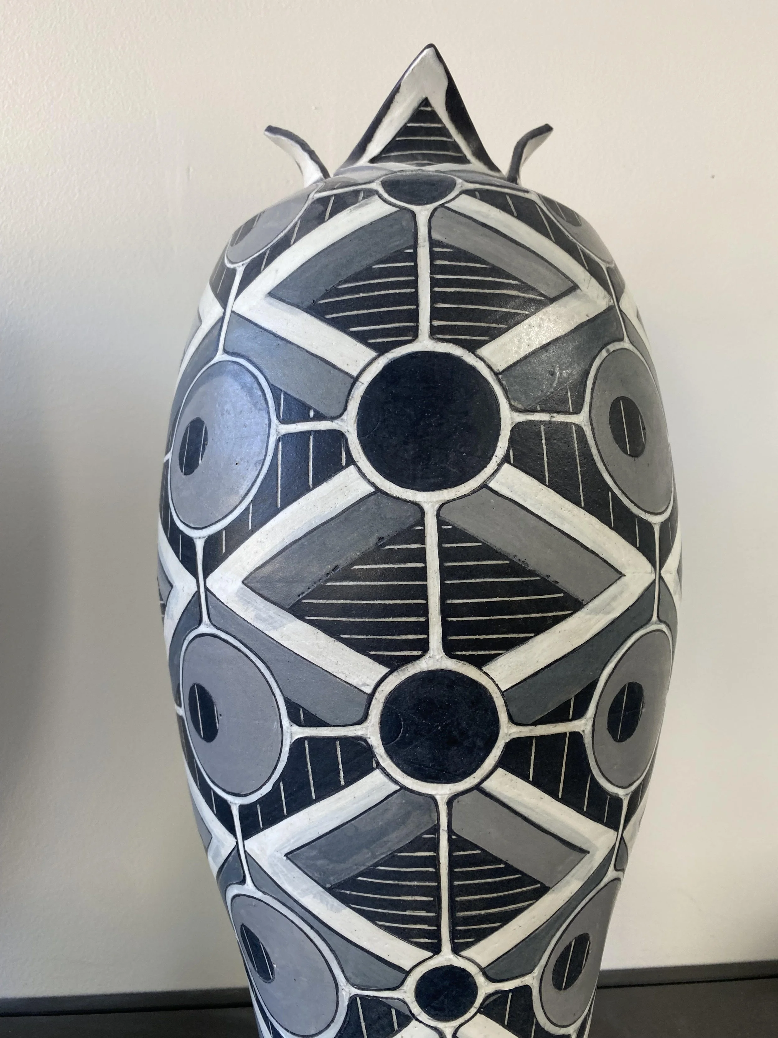 noel vase.jpg