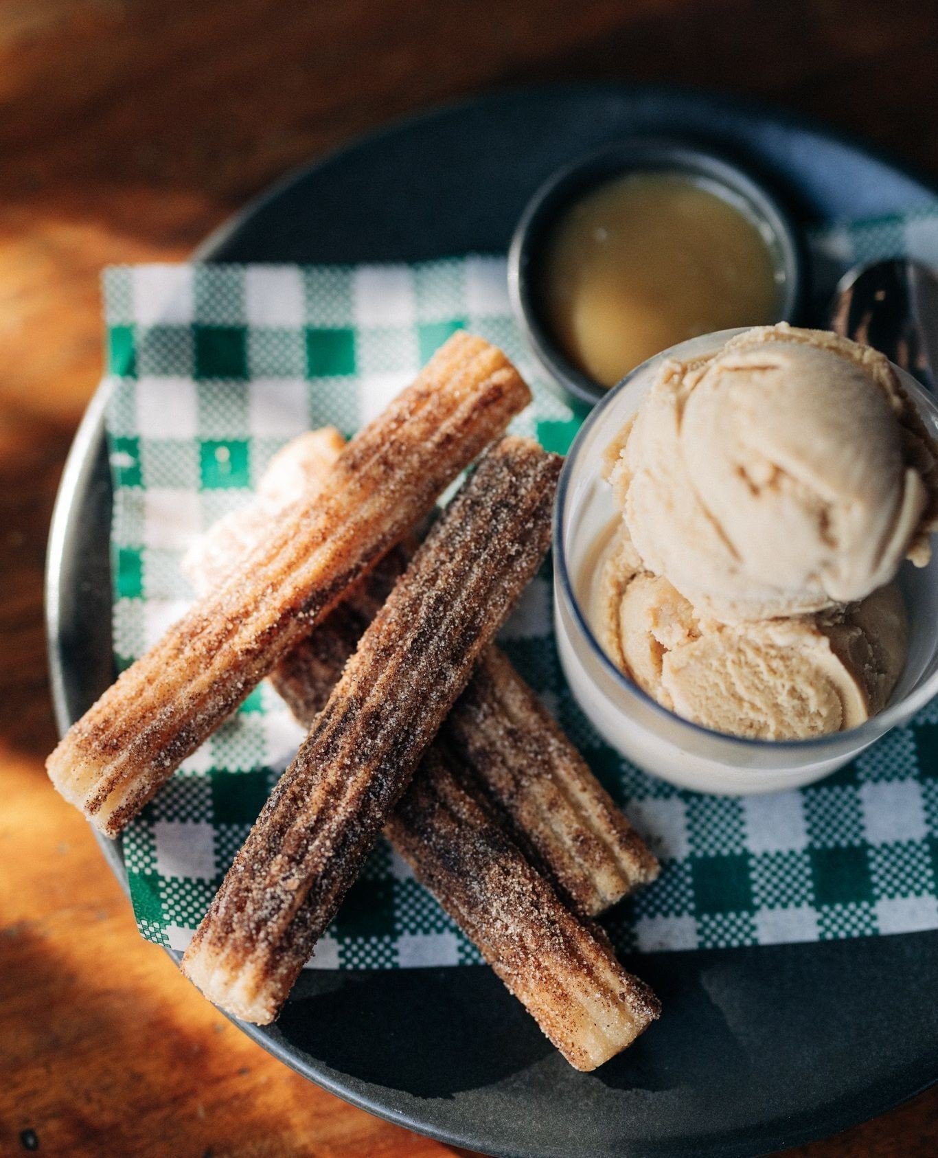 You can&rsquo;t say no to a sweet treat! Our Churros are fried and tossed with cinnamon sugar, caramel sauce and dulce de leche gelato for the perfect end to your Parry St meal 😍 #parrystgarage