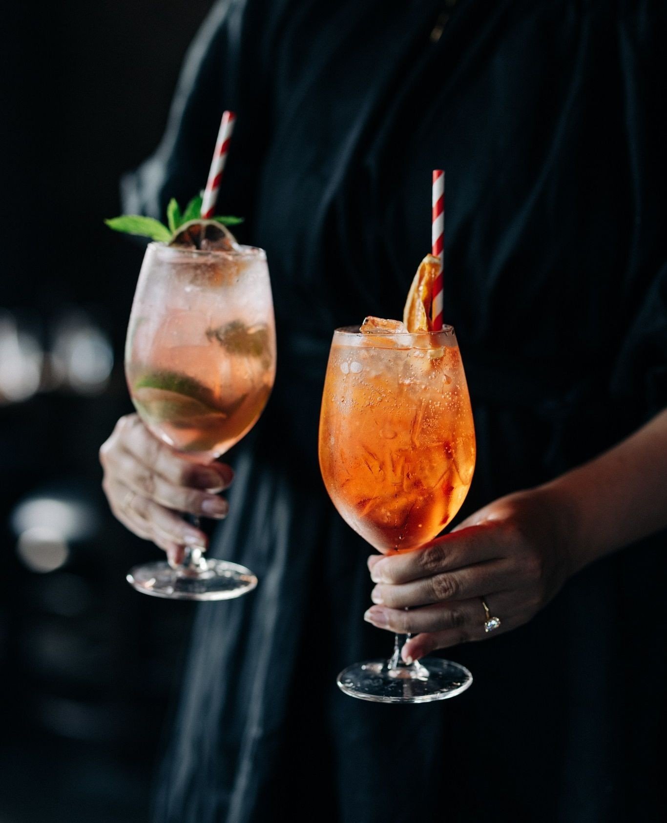 Got your sights set on an afternoon drink? 🥂 You know where to go! Book your table online or walk in from 5pm. #parrystgarage