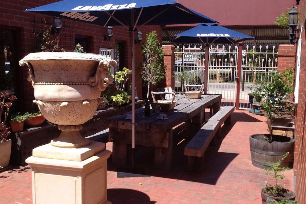 Dining — Barham Koondrook