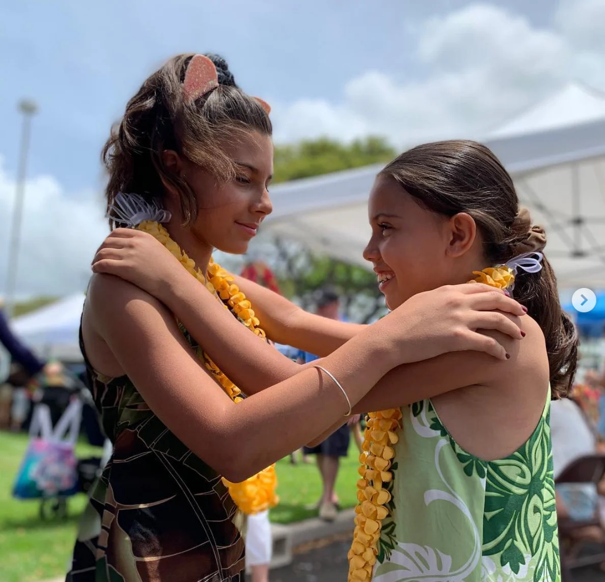 Screenshot_2019-05-04 Reagan and Brianna ( maui_ukulele_sisters) • Instagram photos and videos(1).jpg