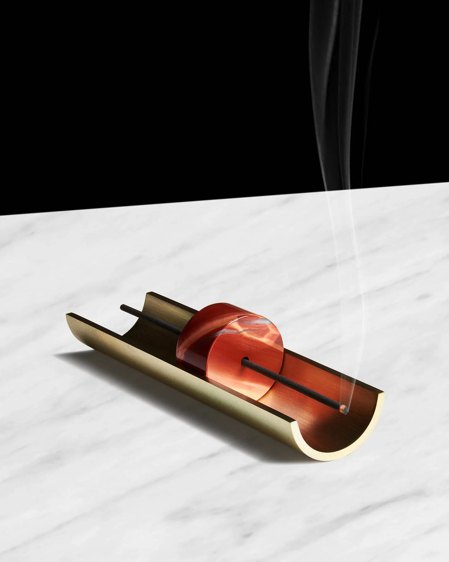 CINNAMON_PROJECTS_INCENSE_BURNER_PLINTH_HERO_WEB.jpg