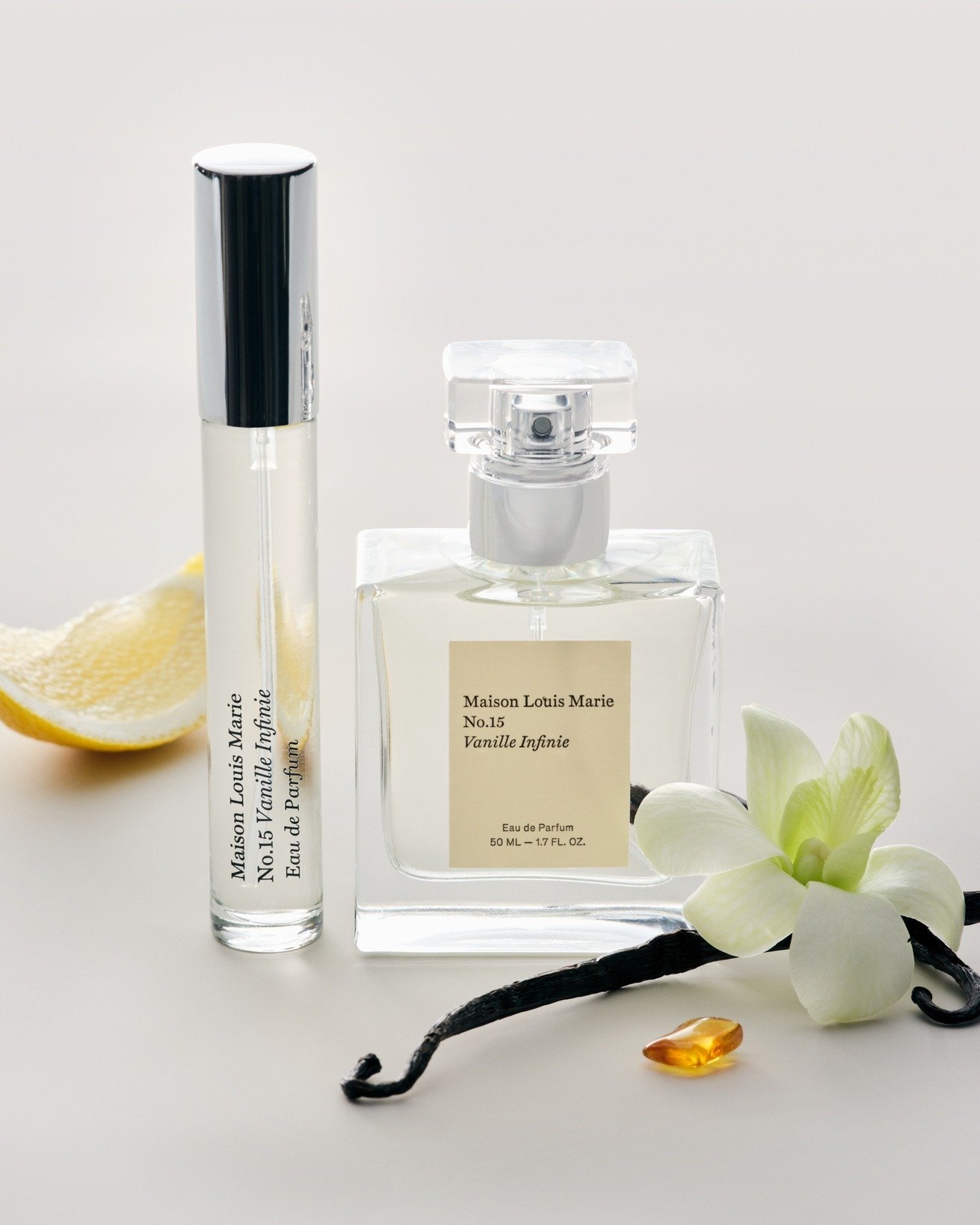 《ARTIFACTS - MAISON LOUIS MARIE》
#全新香調✨ #VanilleInfinie #暮色香草

MAISON LOUIS MARIE 全新香調No.15 Vanille Infinie 暮色香草🌿
Vanille Infinie 展現出溫暖而明亮的香氣層次，以柔和的香草融合香櫞、糖漬琥珀與喀什米爾沉香，香氣隨肌膚與體溫自然變化，交織出細膩且帶有樹脂感的溫潤氣息。

系列包含淡香精、滾珠香氛油與蠟燭。從隨身到居家，讓暮色中那道最柔和的光散發出迷人香氣。

前調：香櫞