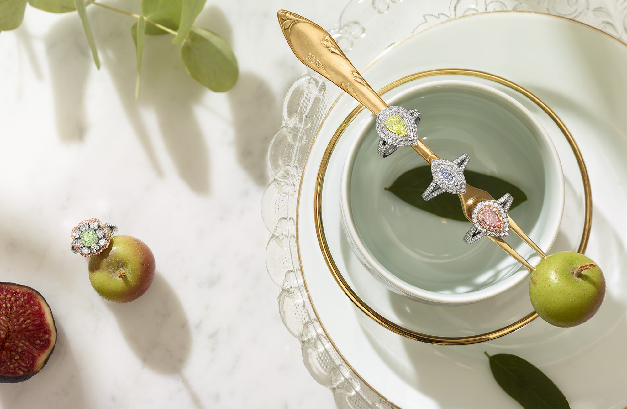 rf4146_Boodles_SWS_Mood_Colour_Diamond_DPS 150dpi.jpg