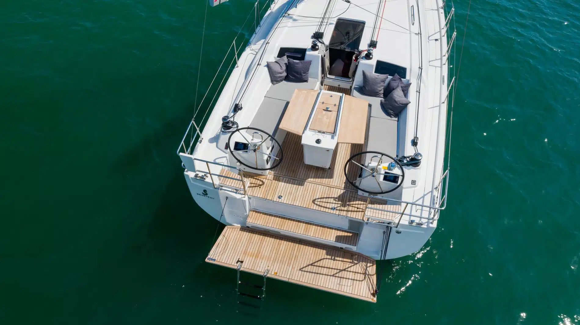 Co-Ownership Beneteau Oceanis 40 (2).jpg