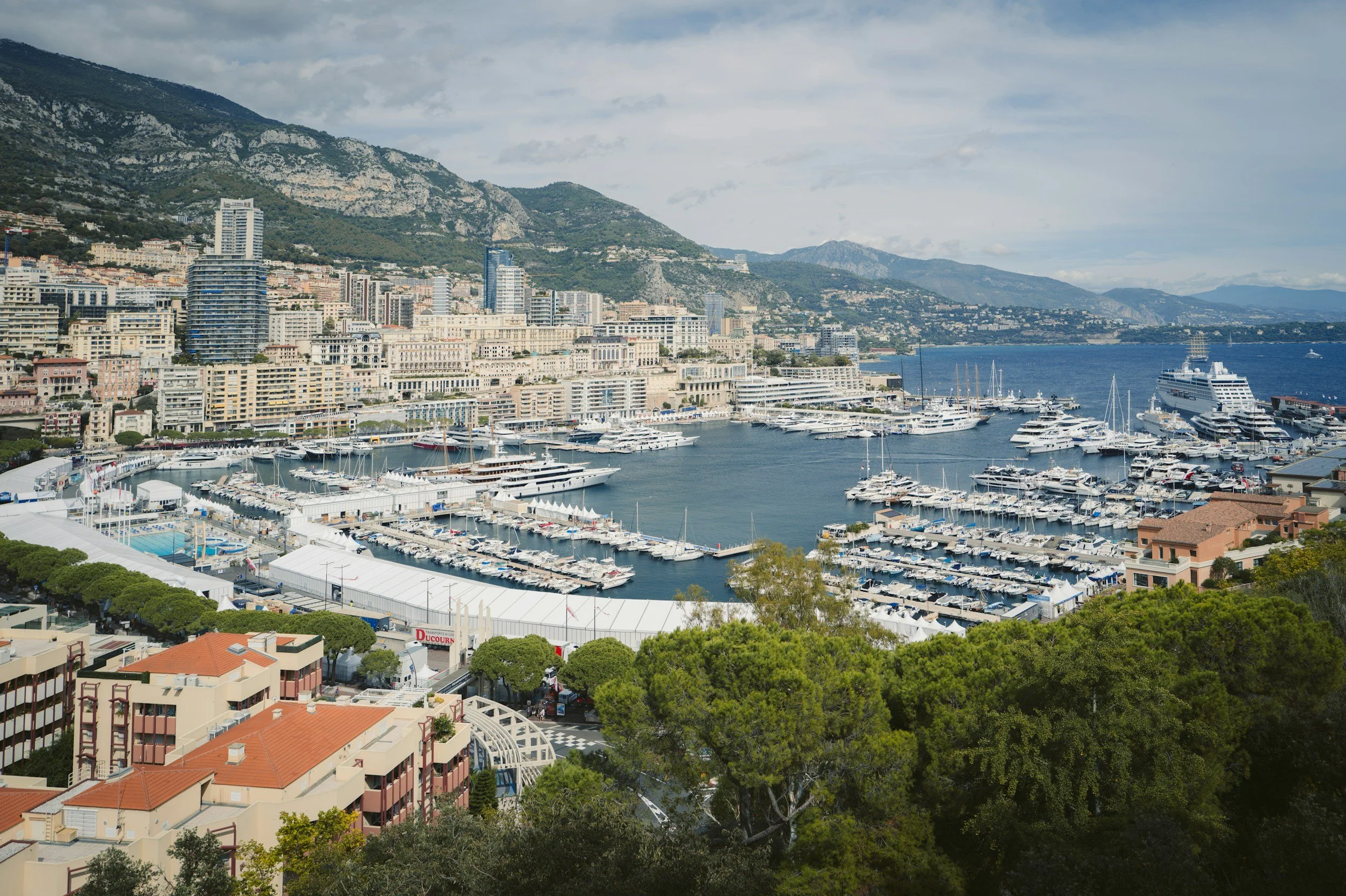 Your guide to a 2024 Monaco Grand Prix yacht charter