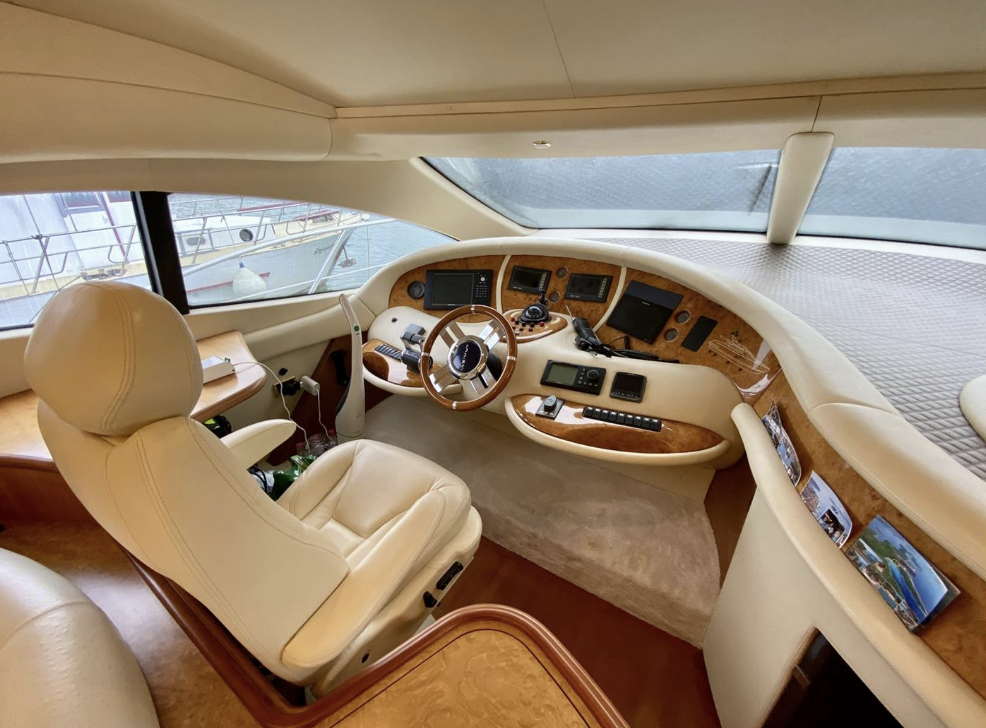 SmartYacht_Azimut 68 Evo_3.png