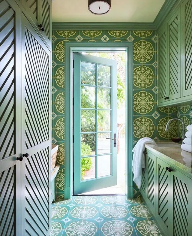 Serious laundry room inspiration this afternoon, swiped from @kemble_interiors account. Love the tiled floor and walls, love the joinery details and the contemporary flush mount 😍. I&rsquo;d be very happy hand-washing delicates in here! 📷 @brantley