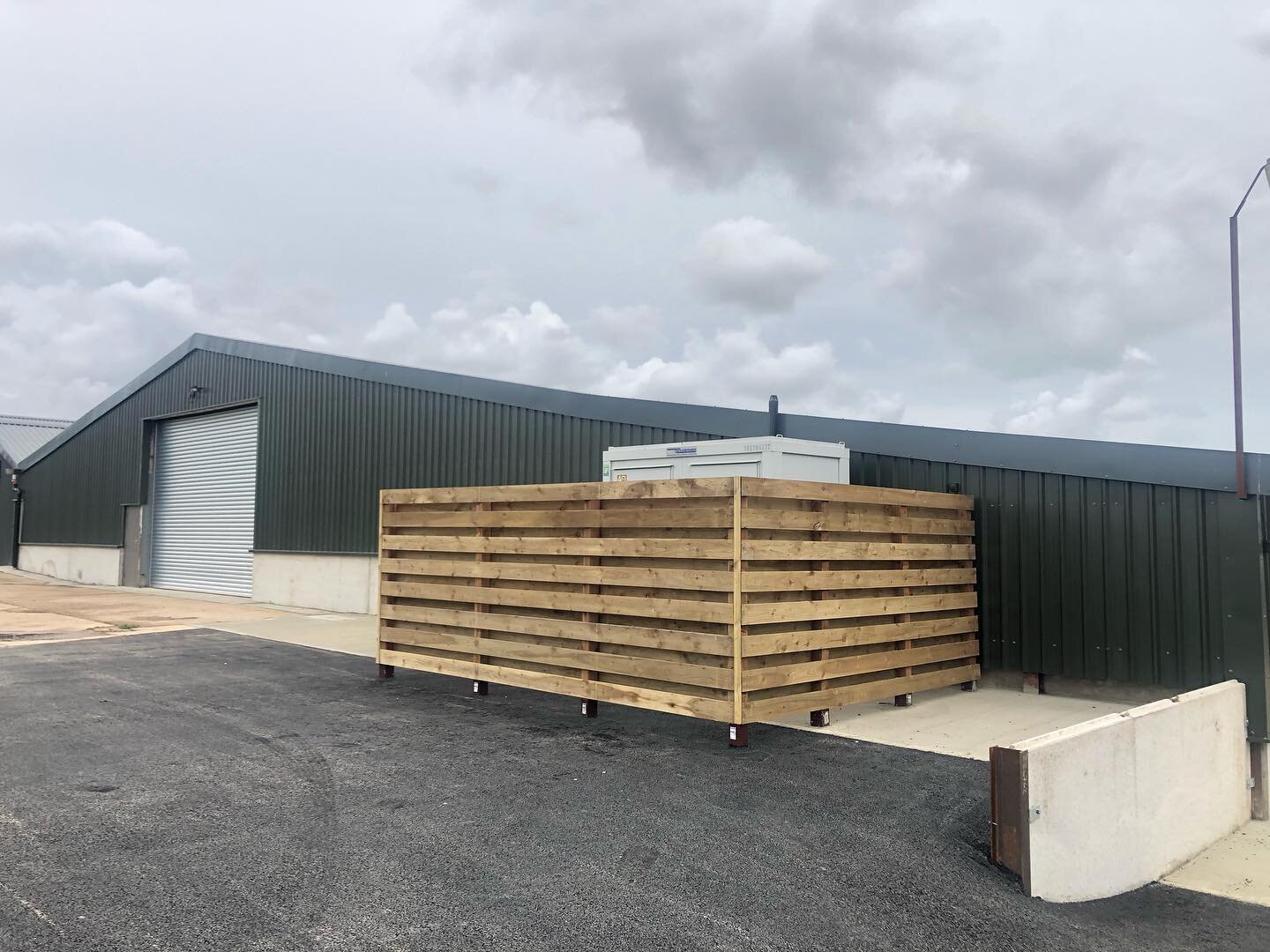 After and before&hellip;
.
Great project smartening up an agricultural building and expanding and improving an existing workshop. As well as installing new site facilities. We have high hopes for this site to provide more workshop space here in the f