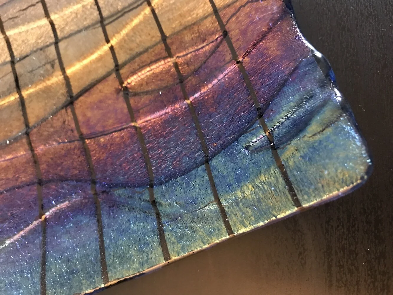 rainbow iridised bowl edge.jpeg