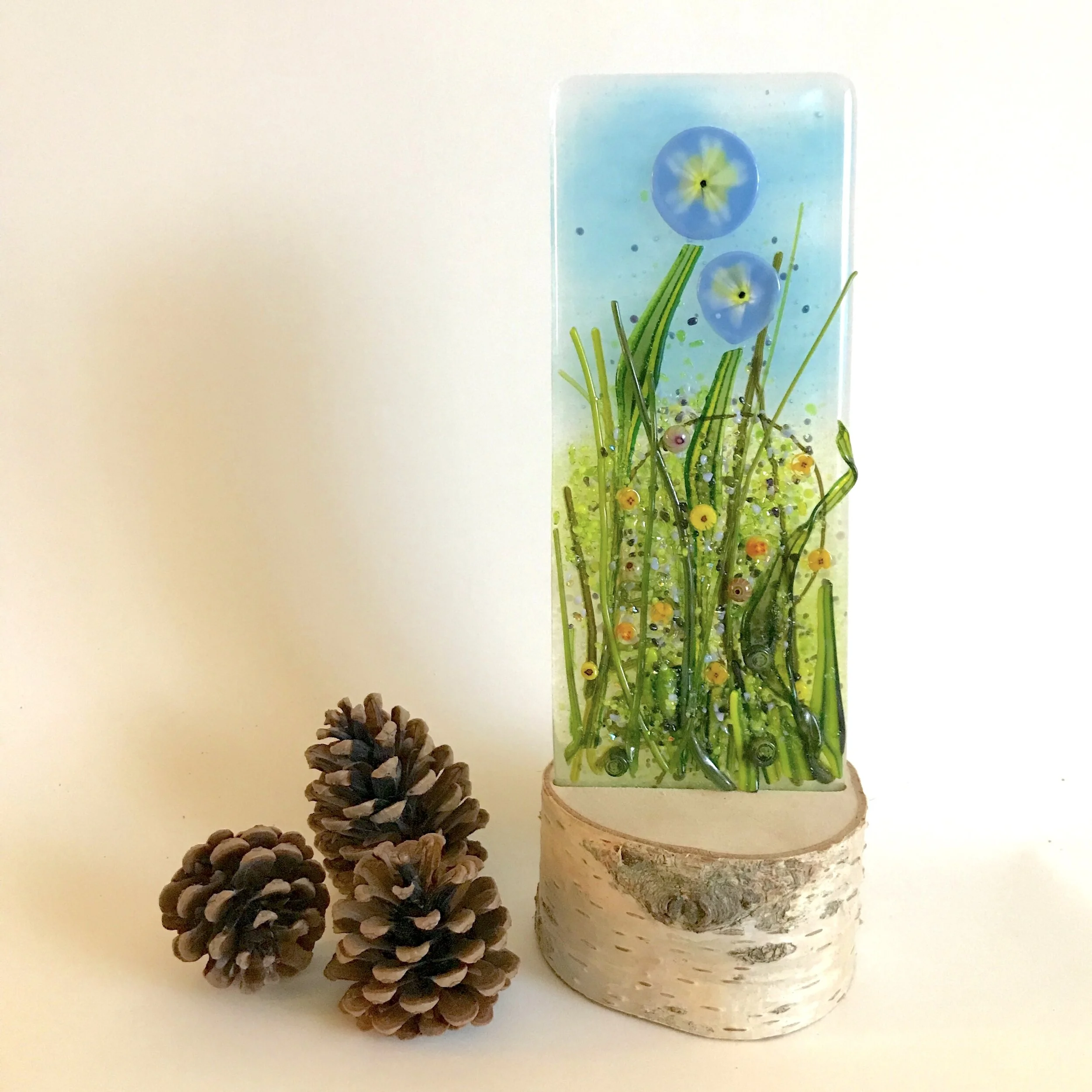 Periwinkle glass flower medaow main .jpeg