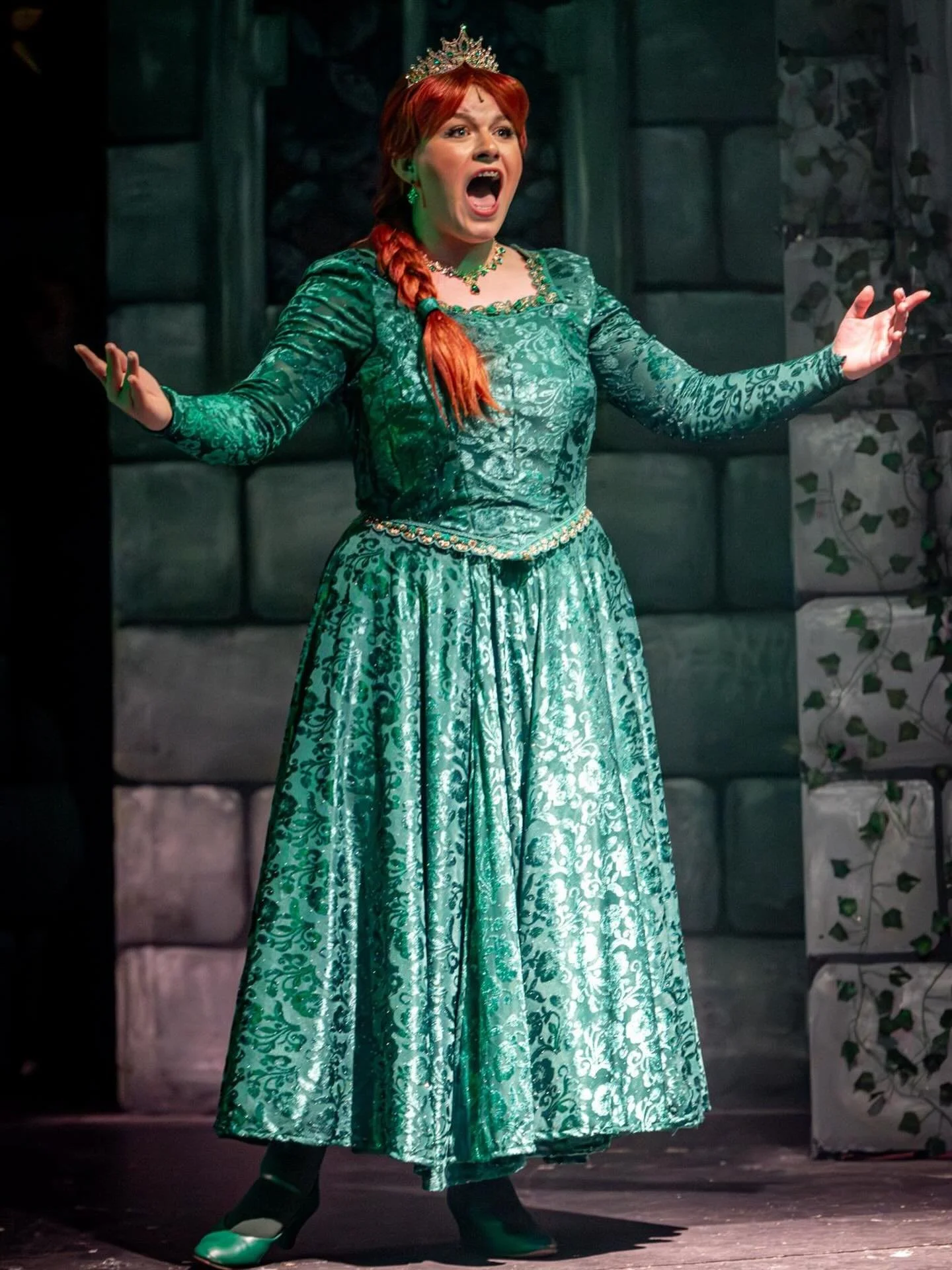 ITS OPENING NIGHT! The waiting, the waiting, THE WAITINGGGGG is over! We can&rsquo;t wait to bring this fantastic, funny and heartwarming show to you 💚 Break a leg to all of our cast, band and backstage crew. And, to our audiences, we hope you love 