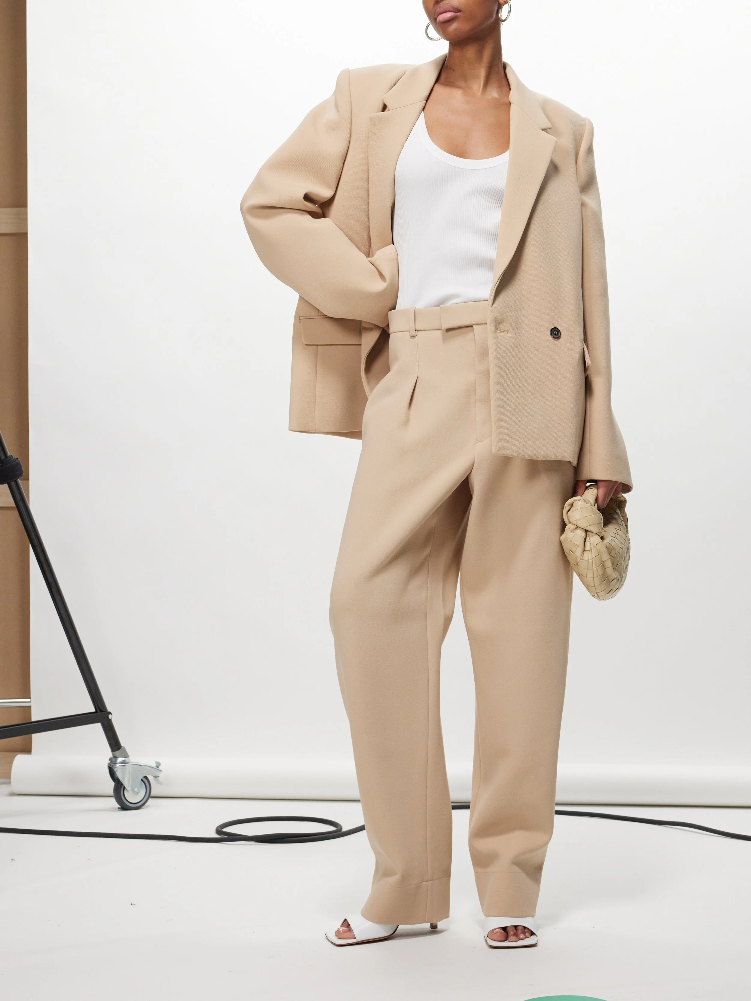 WARDROBE.NYC_AW22_BEIGE_1474567_2.jpg