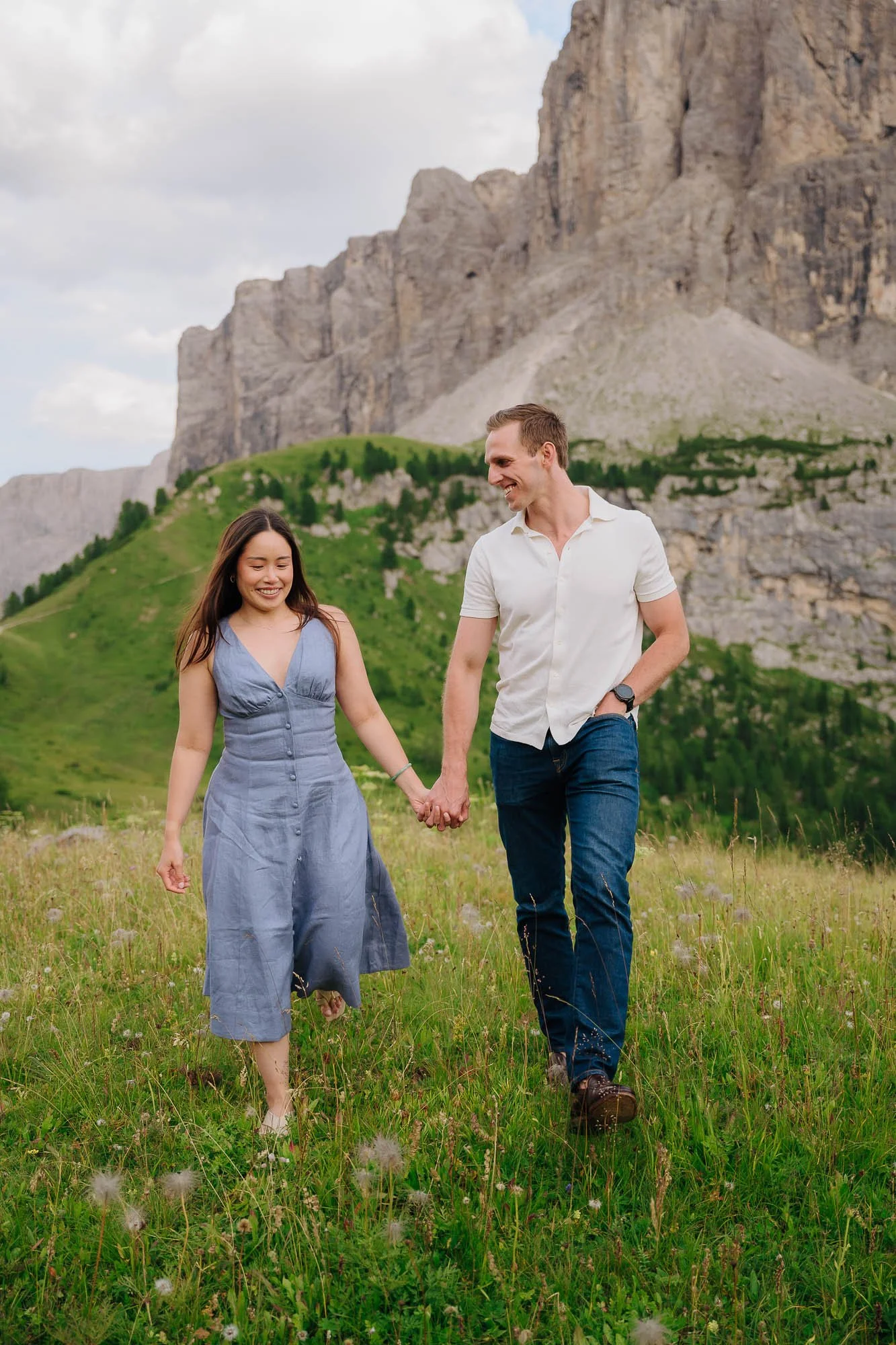 Proposal surprise photography at selva di gardena dolomites