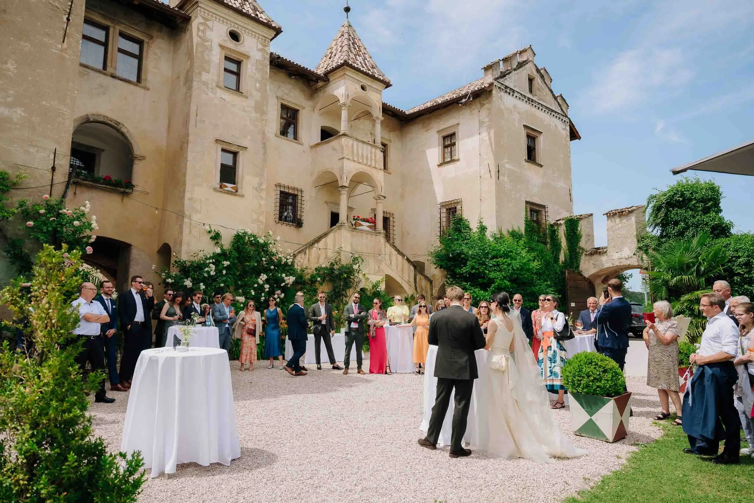 Wedding Day Ansitz Zinnenberg Bolzano Italy Freudenstein Castle