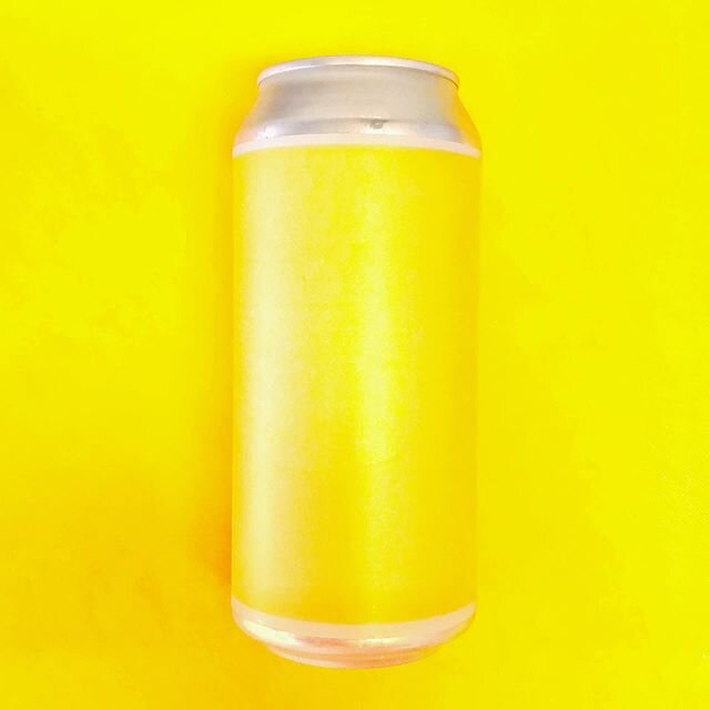 100% Citra 💣 from the wizards at @oobrewing 🤤🤤🤤
#incrustwetrust .
.
.
#craftbeer #beerstagram #beer #craftnotcrap #oobrewing #goteborg #malmö #möllan #pizzaslice #pizza #mellowyellow #yellow #saturday