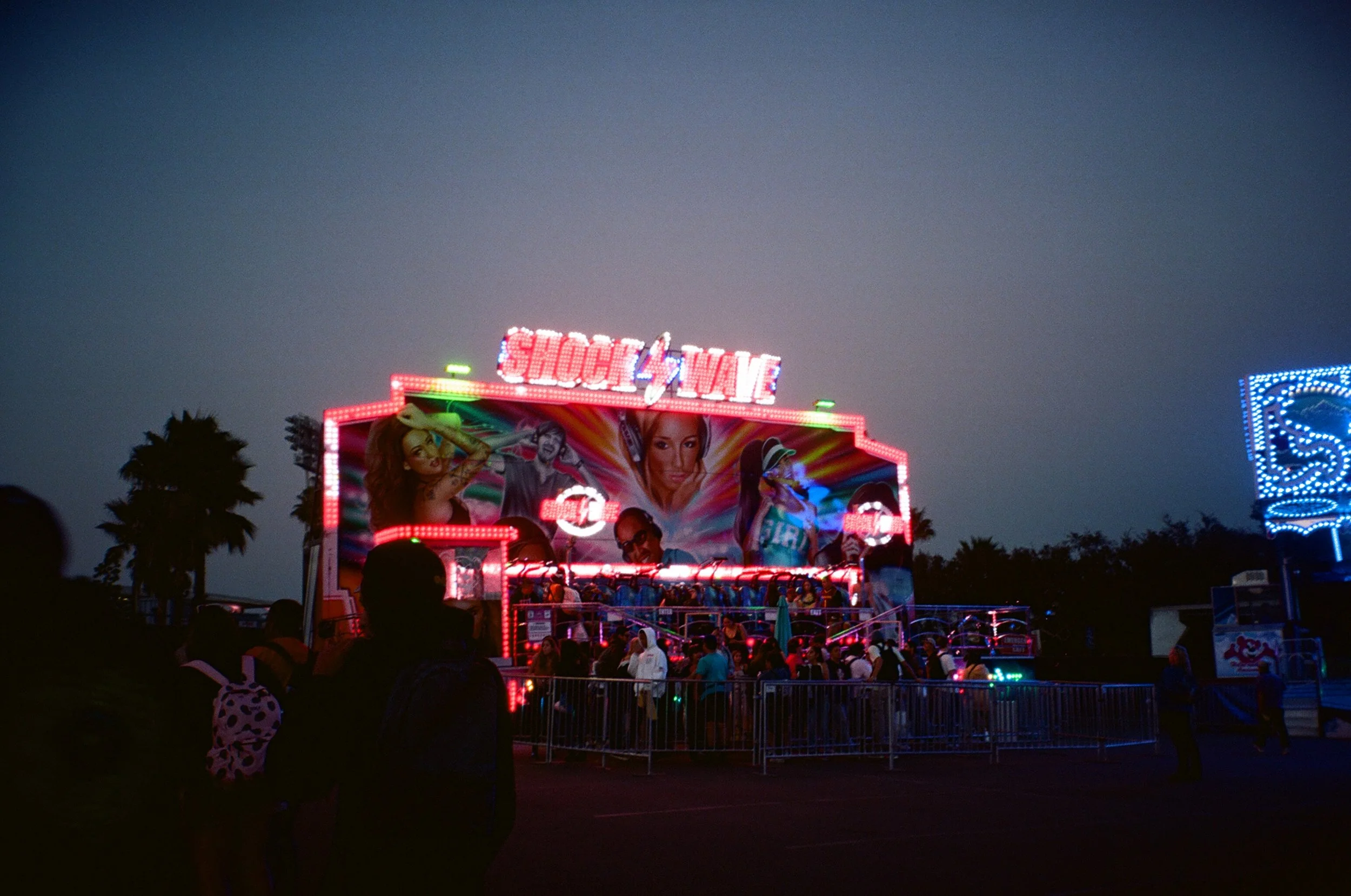 14890022.JPG