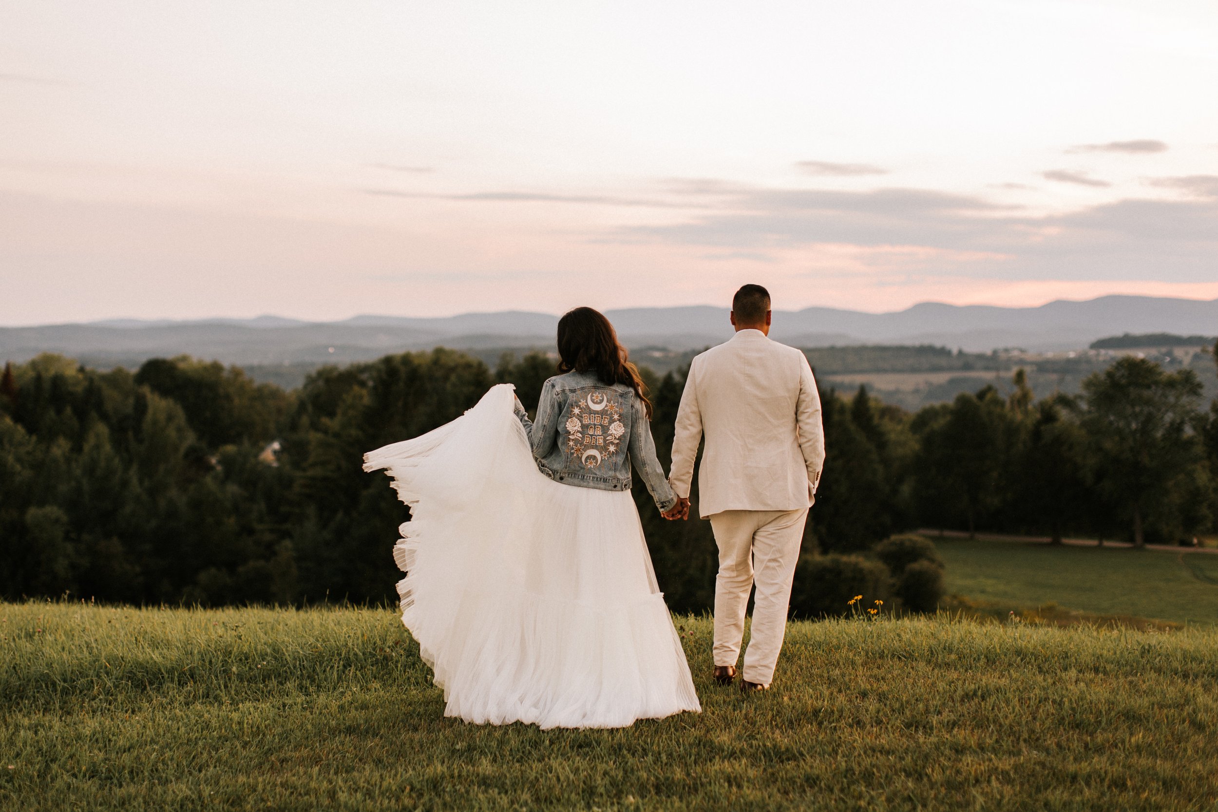 0820_Chelsey+Adrian_jamiemercuriophoto2022-1077.jpg