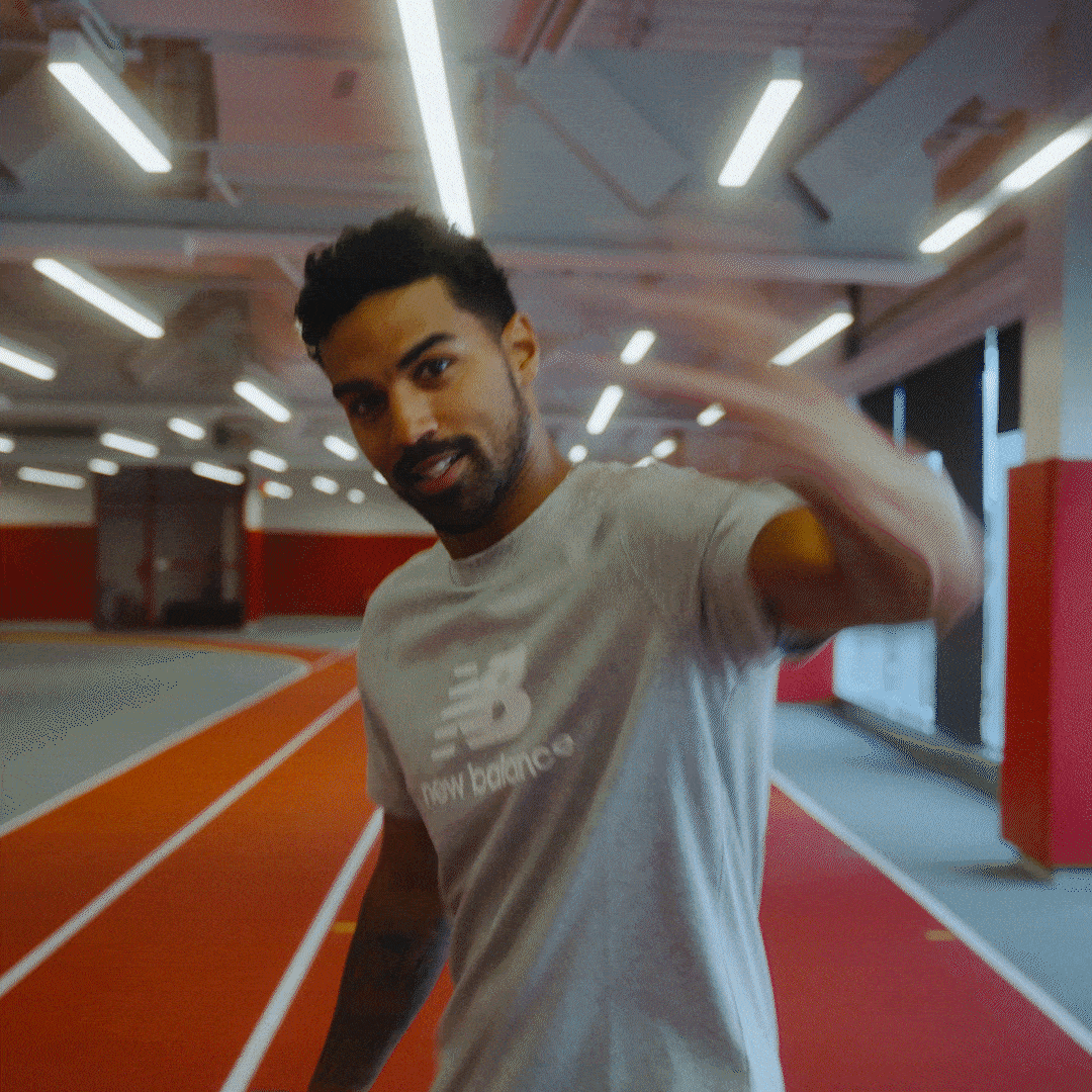 BOSTON LANDING GIF.gif