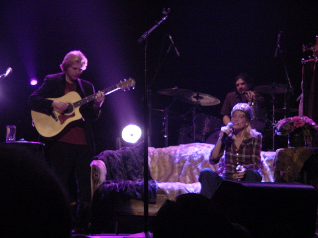 ON STAGE 2005 .JPG