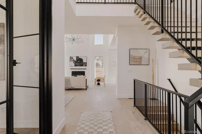 genMid.5600457_2_0 - Copy.jpg