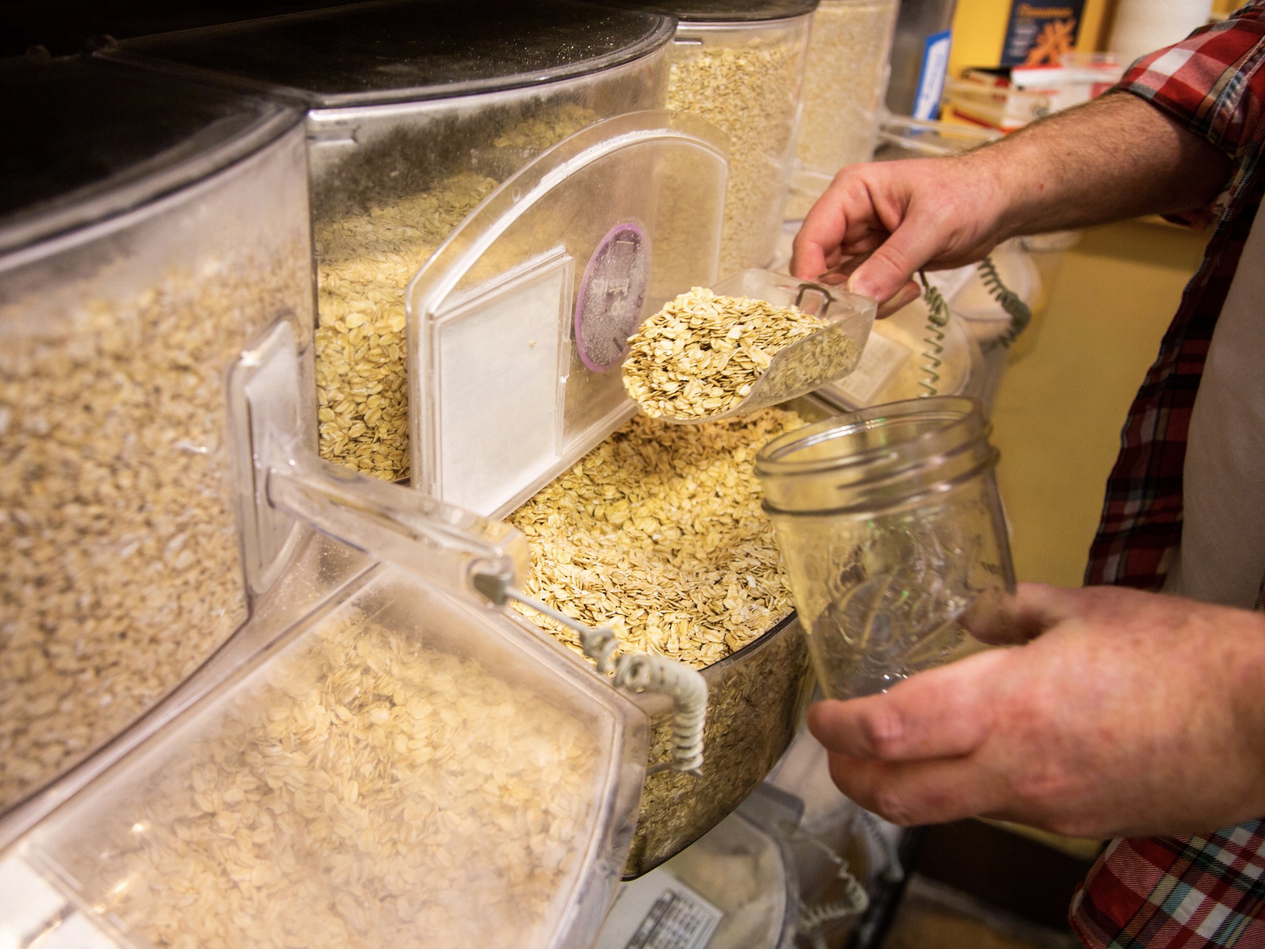 Here's a heaping scoop of knowledge about buying bulk foods