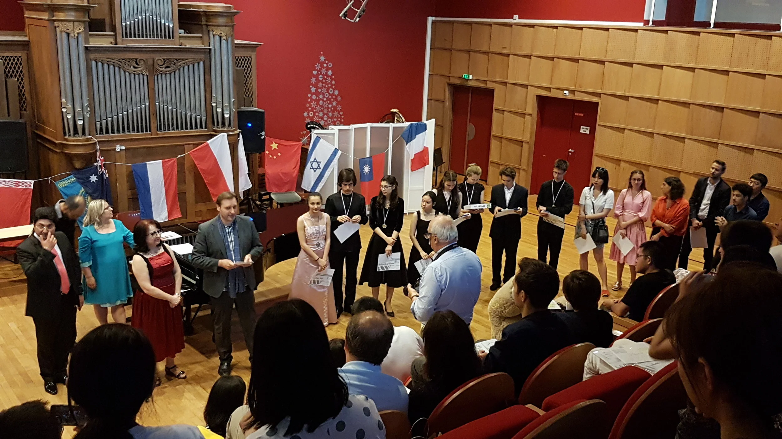 Second prize in the International Music Festival &amp; Competition, Paris