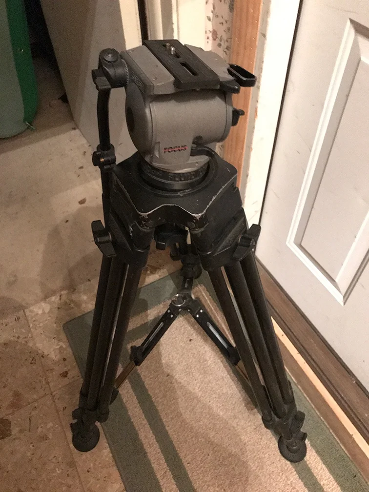 tripod.jpg