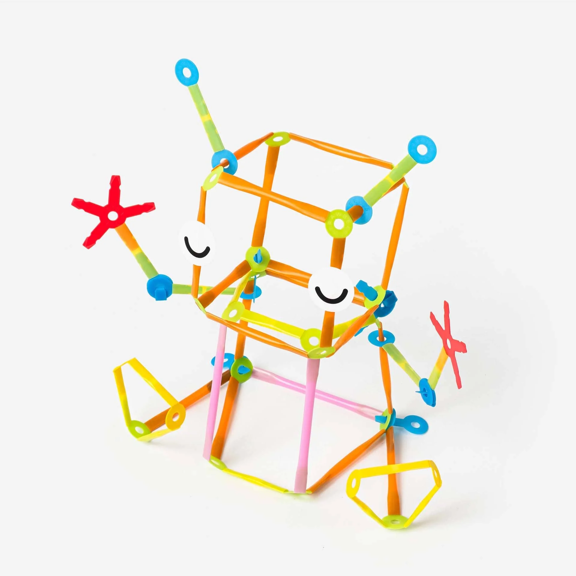Build and Create with Strawbees!