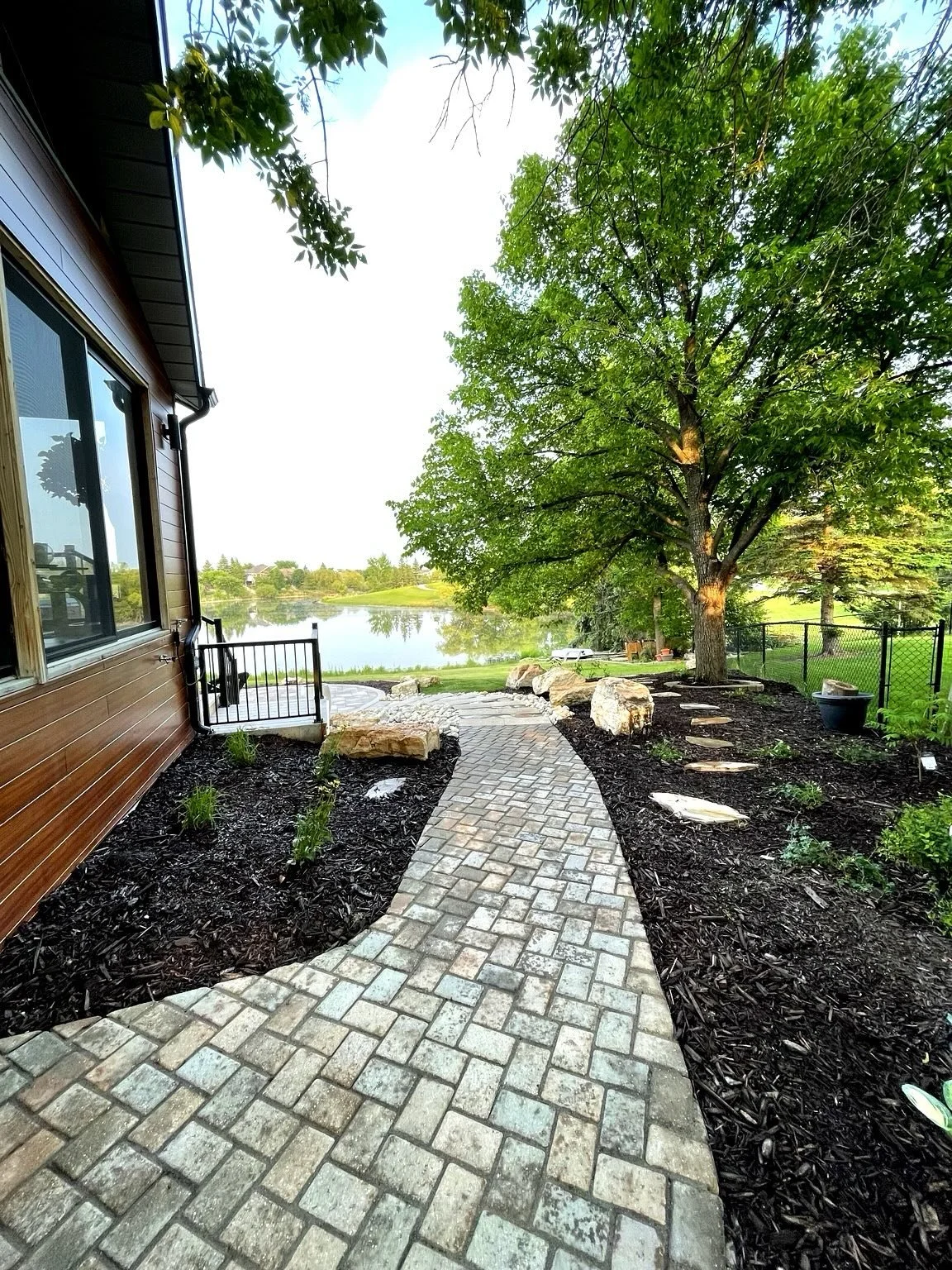 If being green with jealousy is a cardinal sin then sign me up 😎😈 to be green alll summer long. 
We are booking into summer 2026 right now and have a few spaces left to you know, make all your friends and neighbors a little jealous ;) #greenwithjea