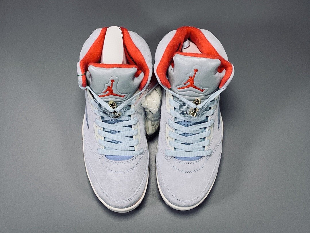 ir Jordan 5 TORPHY ROOM SP11.jpg