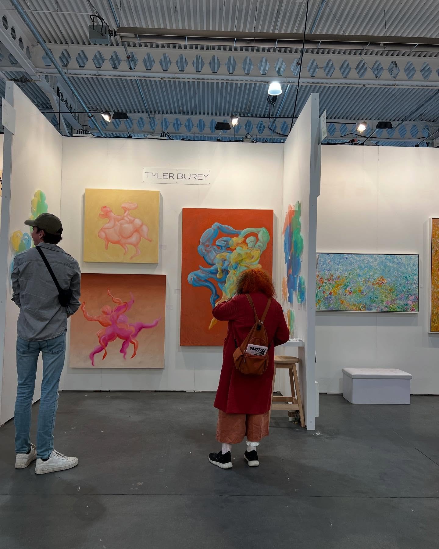 It&rsquo;s big! Big art, big energy!
Booth 205, come say hello.
#artistprojectto #artfair #toronto #colourful