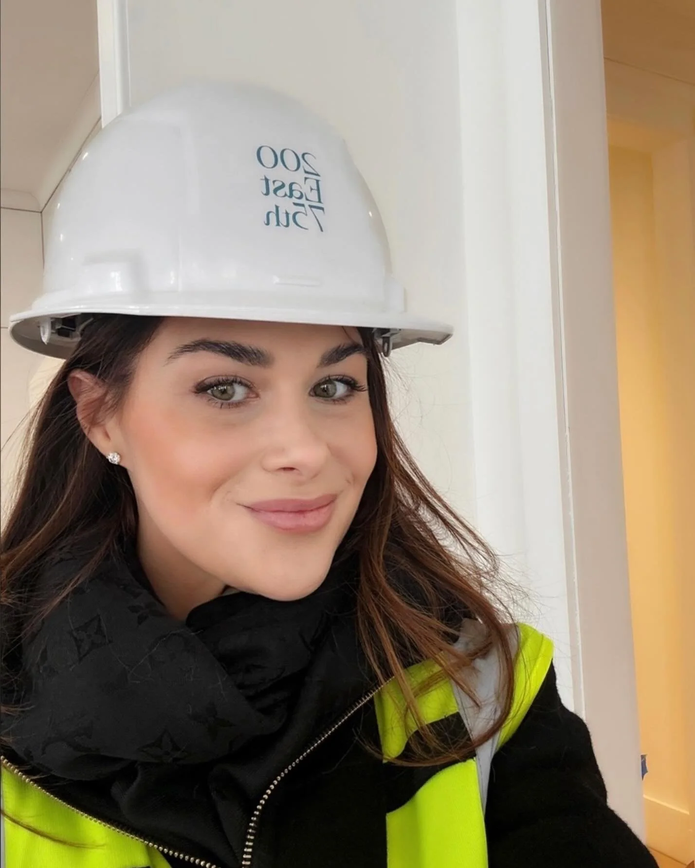 On site at one of my favorite new developments 🥰👷🏻&zwj;♀️🏗️
.
.
.

#newdev #nycrealestate